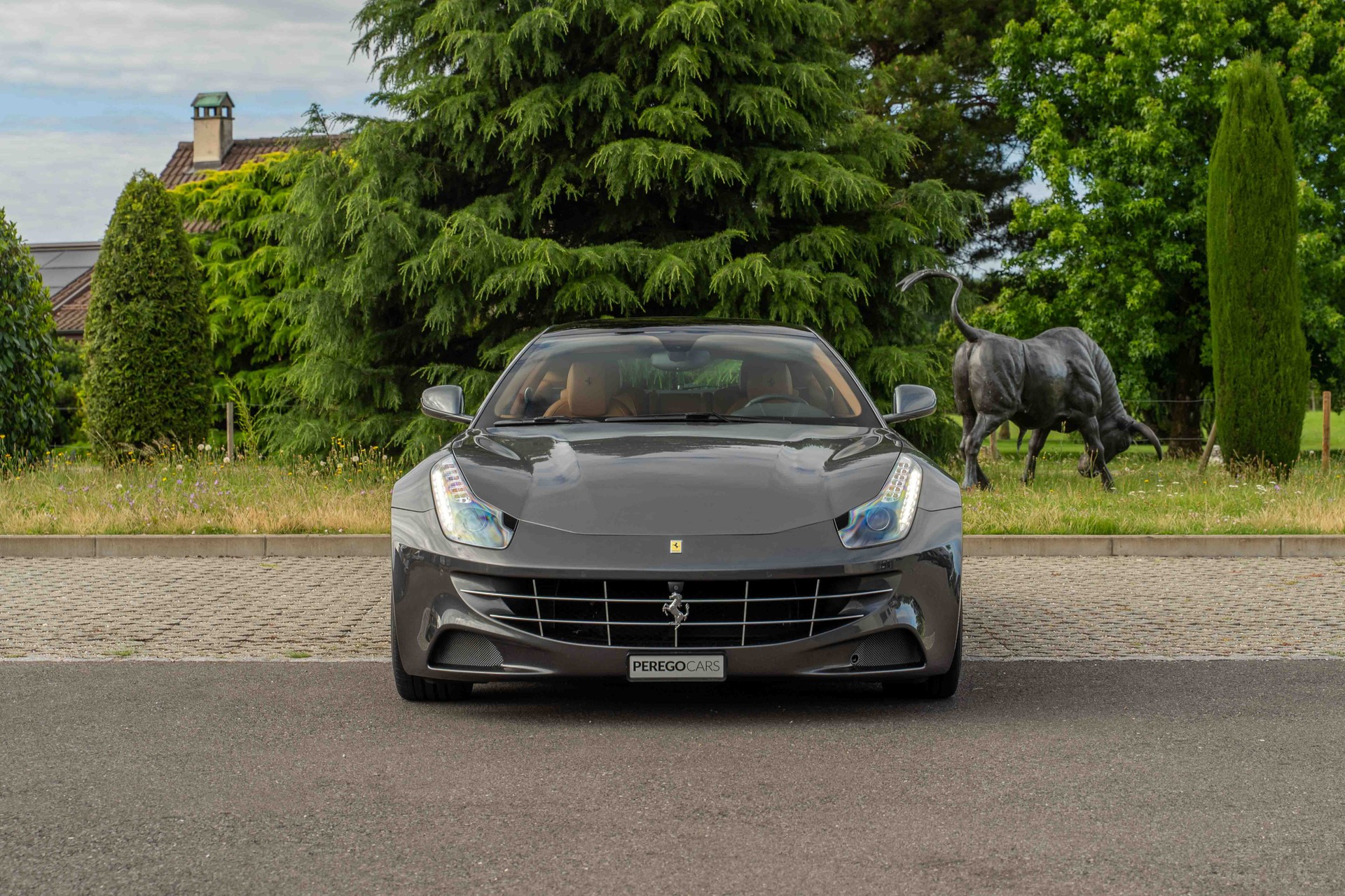 FERRARI FF-image-2
