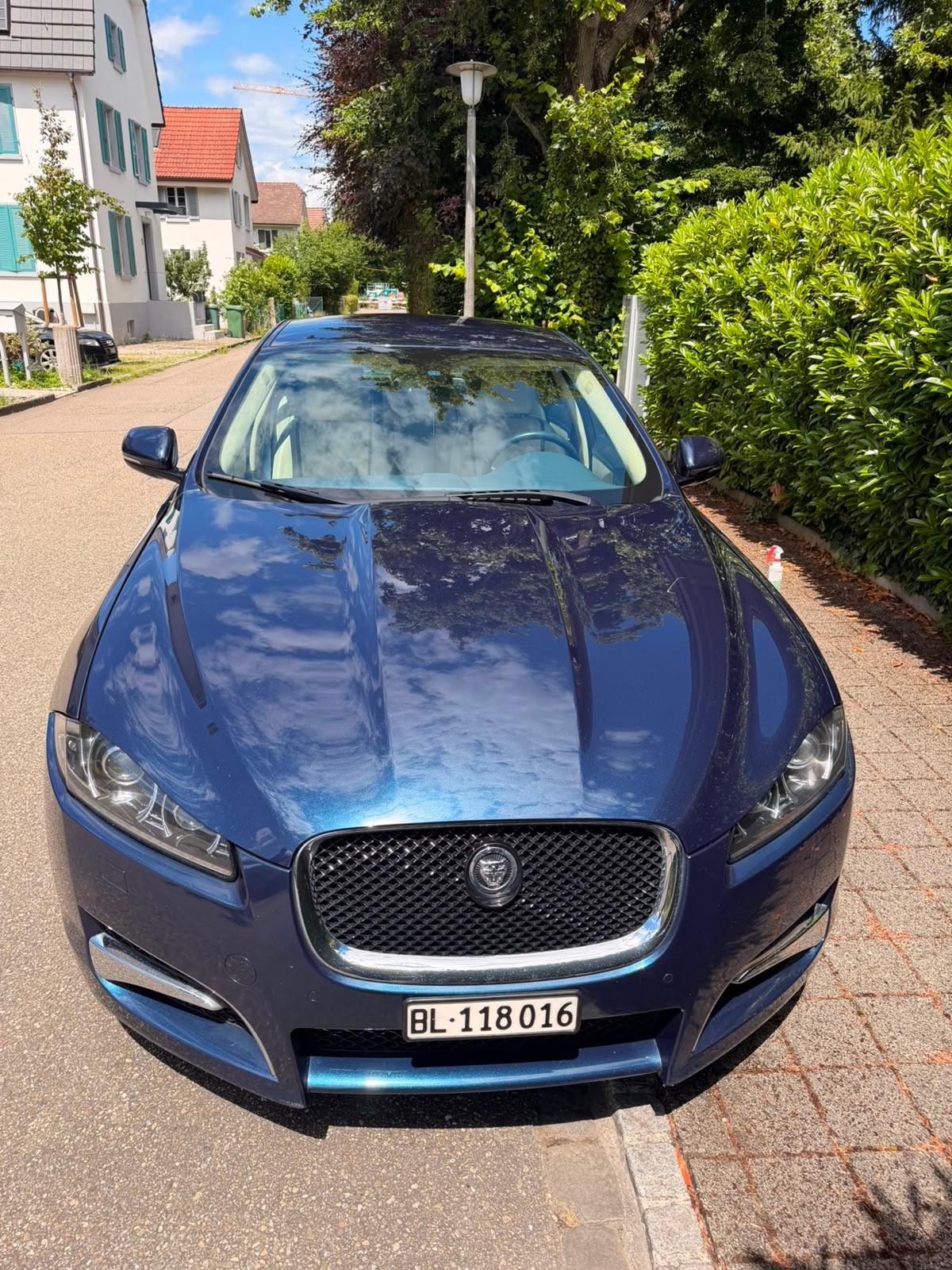 JAGUAR XF 5.0 V8-image-5