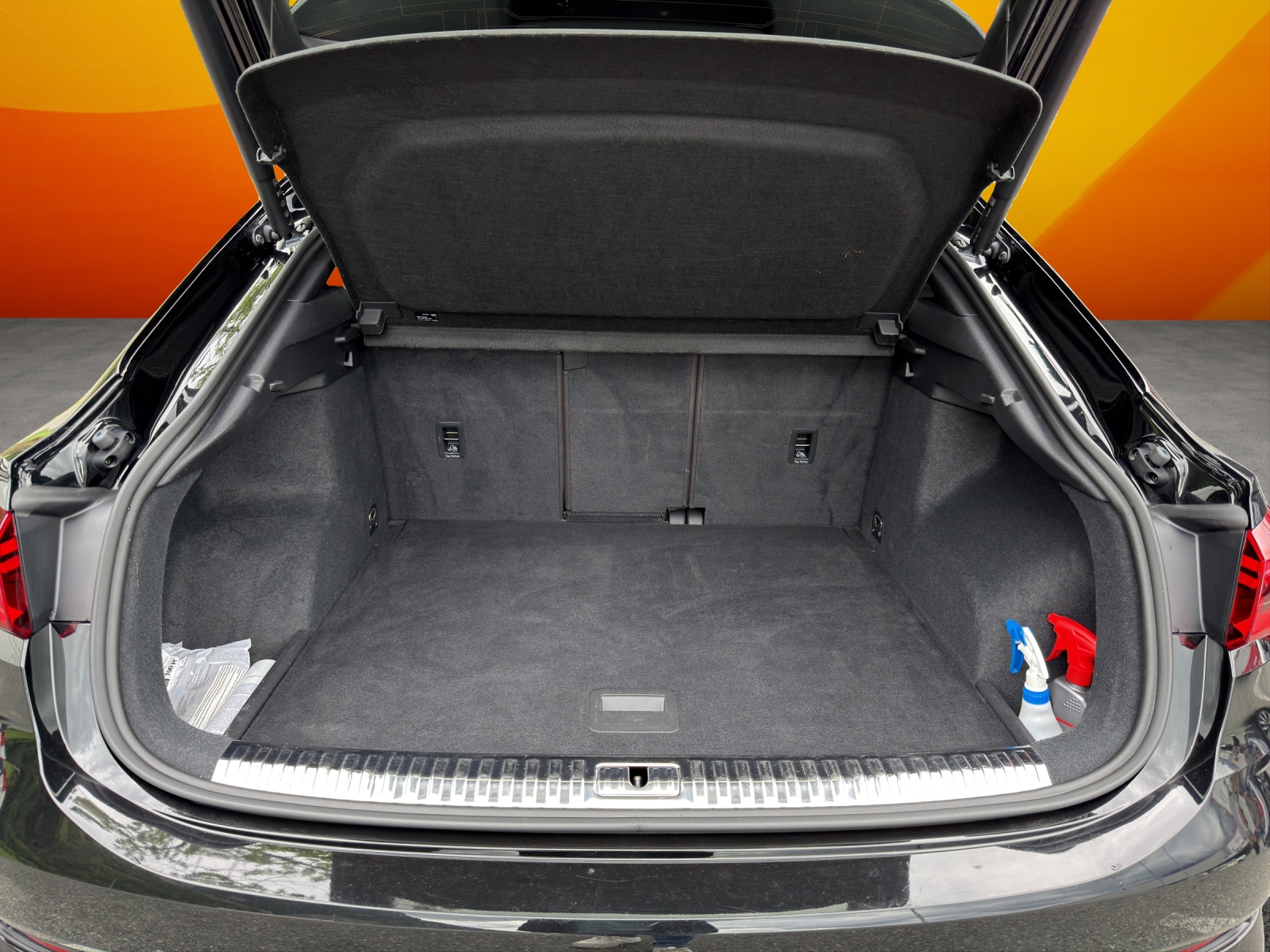 AUDI RS Q3 Sportback quattro S tronic-image-16