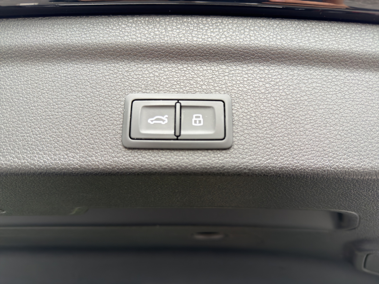 AUDI RS Q3 Sportback quattro S tronic-image-17