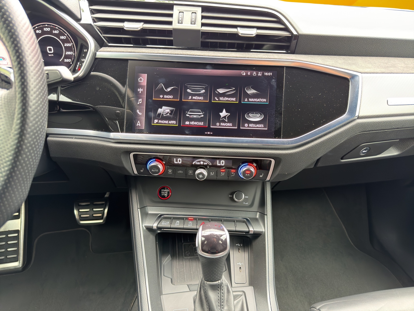 AUDI RS Q3 Sportback quattro S tronic-image-14