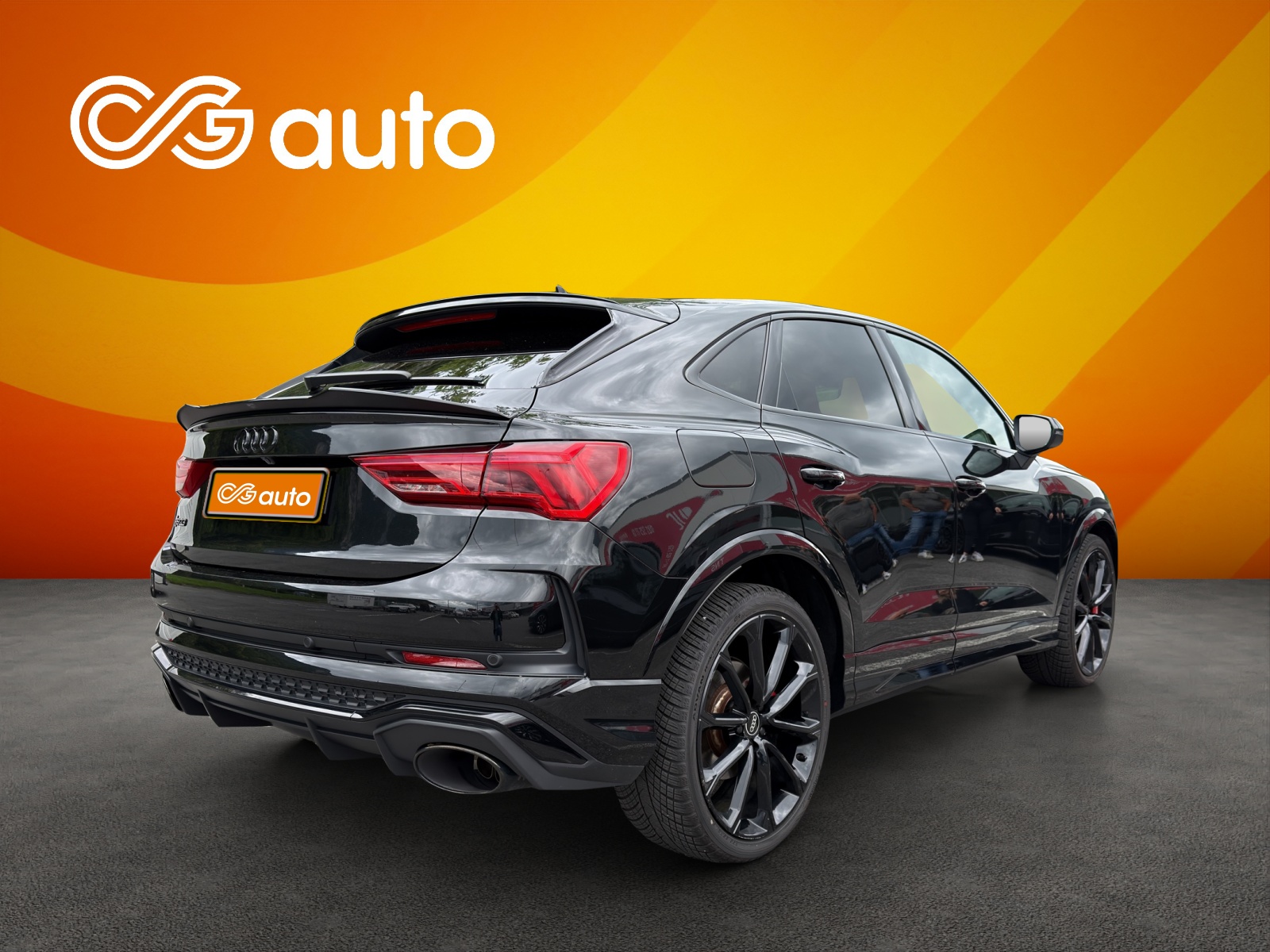 AUDI RS Q3 Sportback quattro S tronic-image-4
