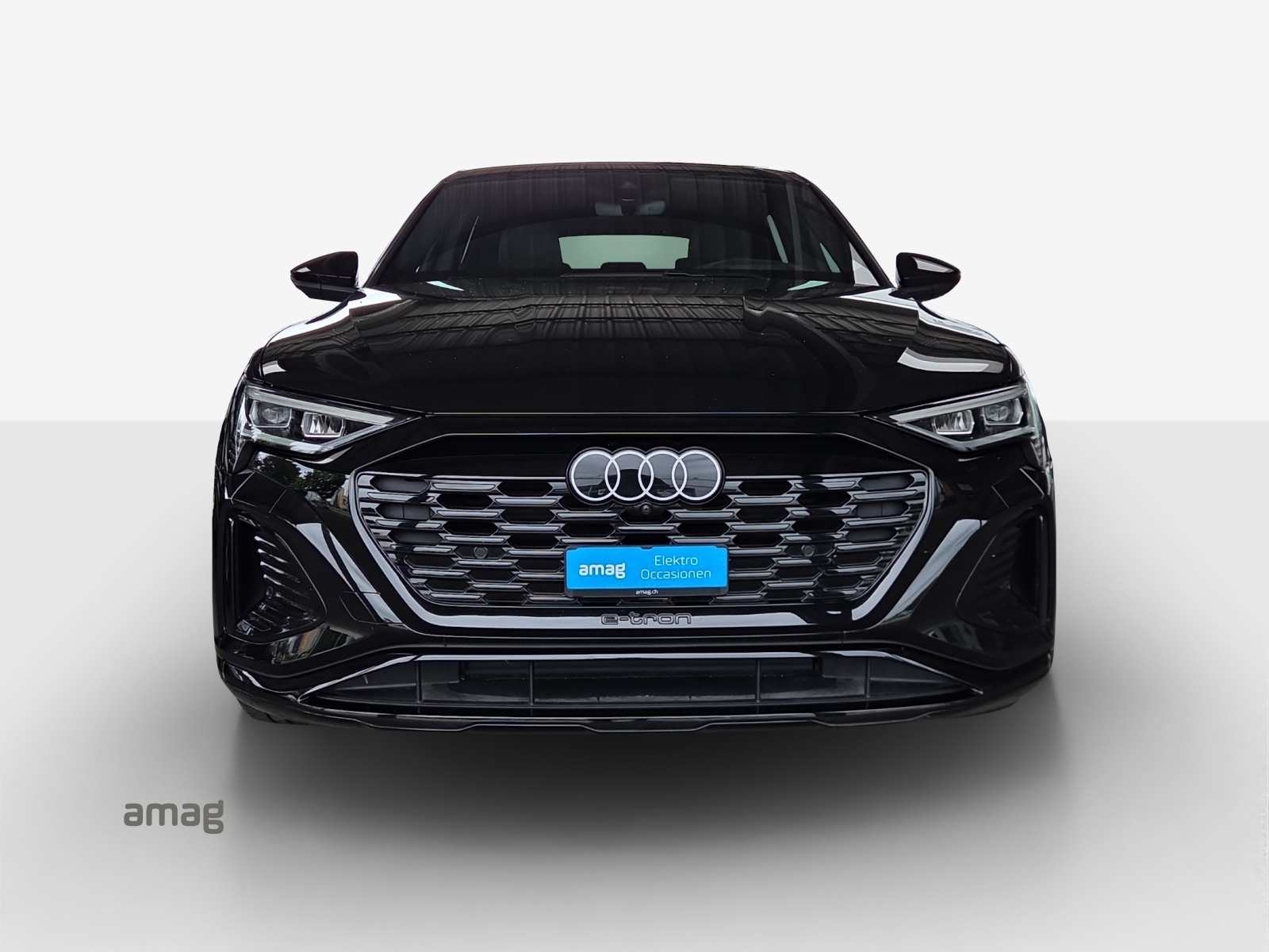 AUDI Q8 50 e-tron S line quattro-image-7