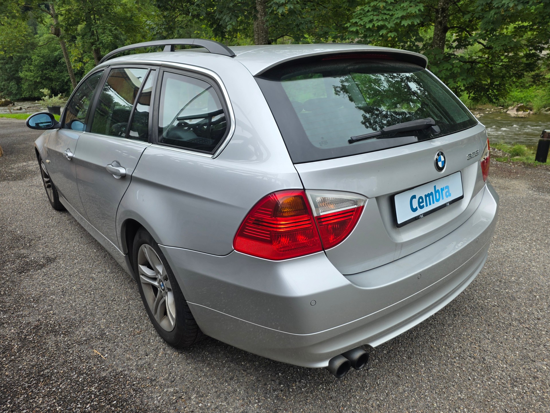 BMW 325i Touring Steptronic-image-5