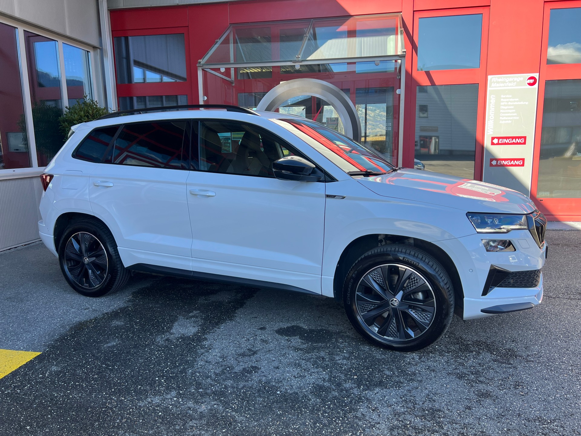 SKODA Karoq 2.0 TSI SportLine 4x4 DSG-image-0