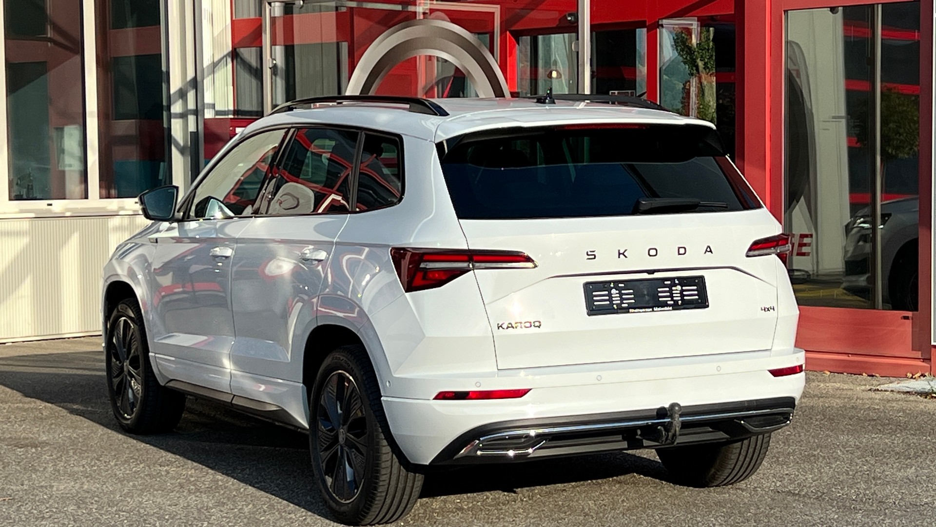 SKODA Karoq 2.0 TSI SportLine 4x4 DSG-image-3