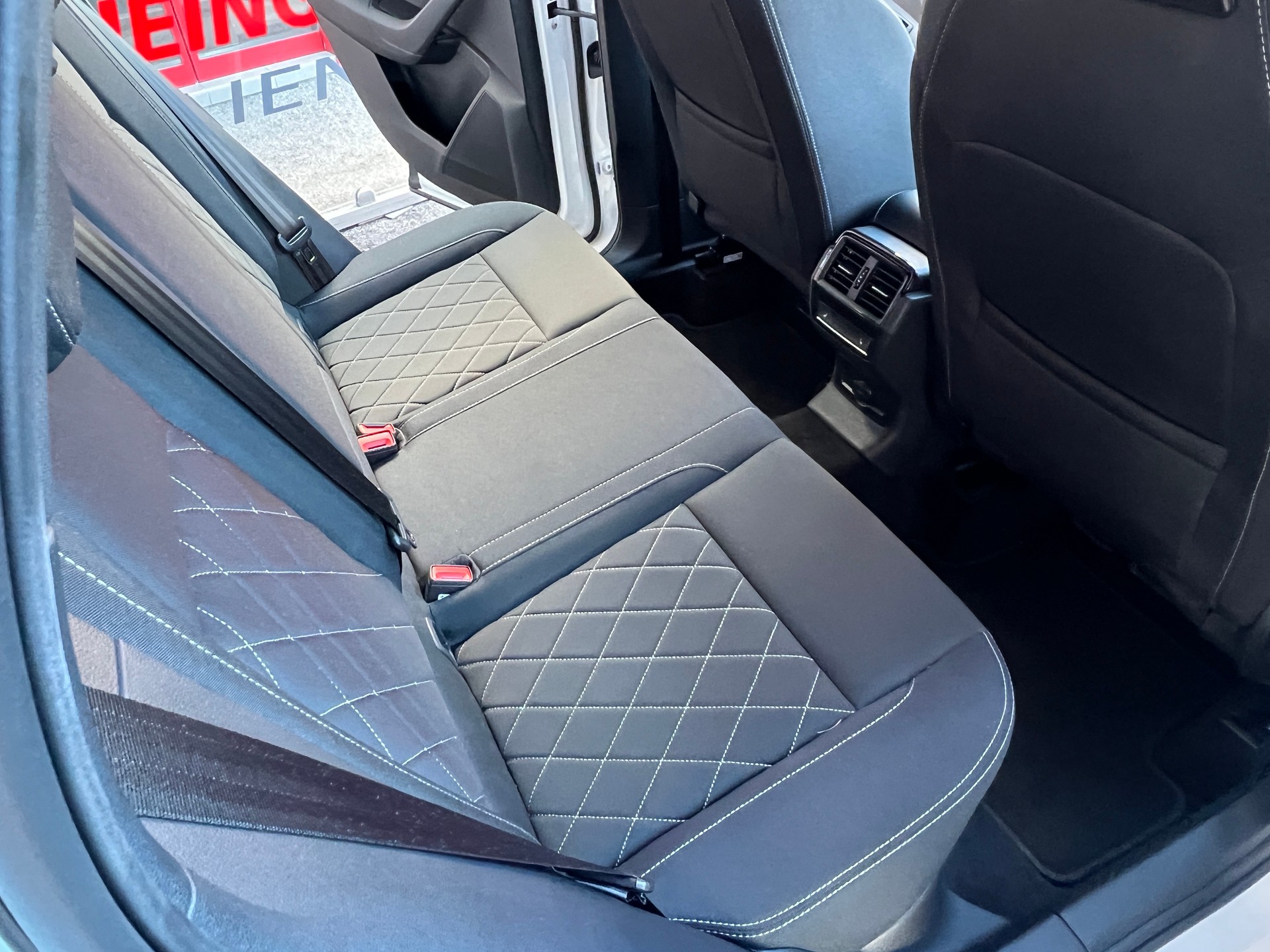 SKODA Karoq 2.0 TSI SportLine 4x4 DSG-image-5