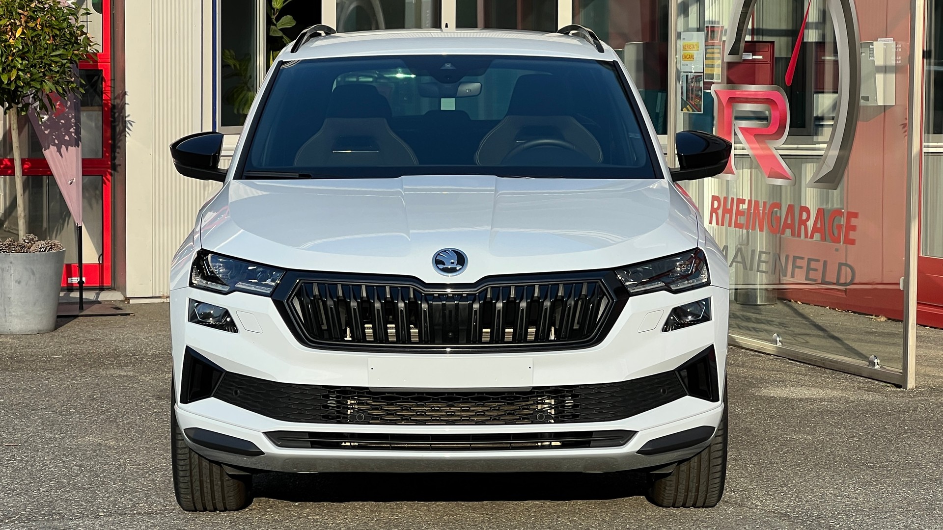 SKODA Karoq 2.0 TSI SportLine 4x4 DSG-image-1