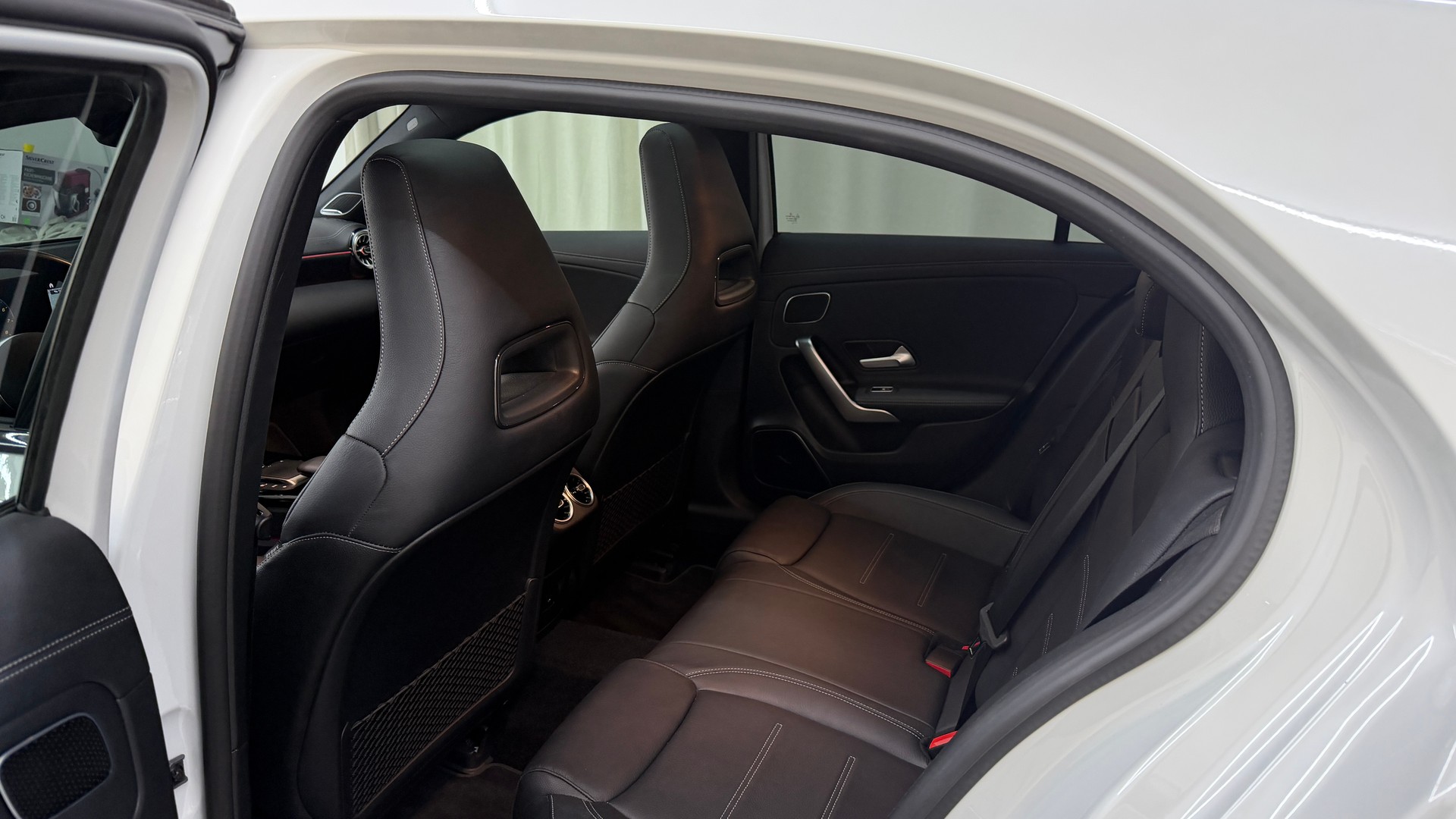 MERCEDES-BENZ A 250 4Matic AMG Line 4Matic 7G-DCT-image-13