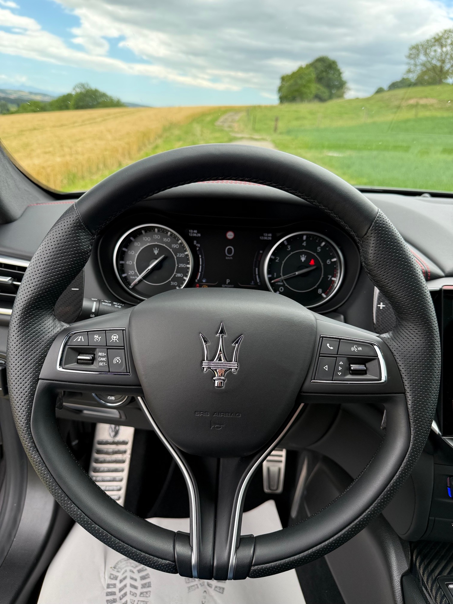 MASERATI Ghibli S Q4 3.0 Modena Automatica-image-16