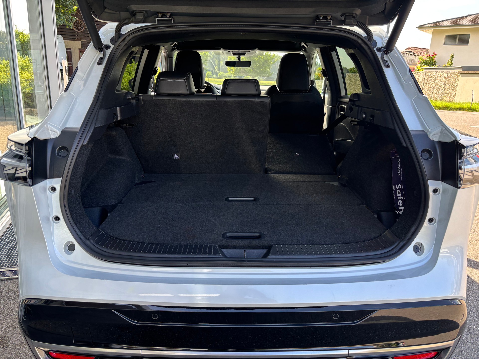 NISSAN Qashqai 1.3 MHEV Tekna+ 4x4-image-5