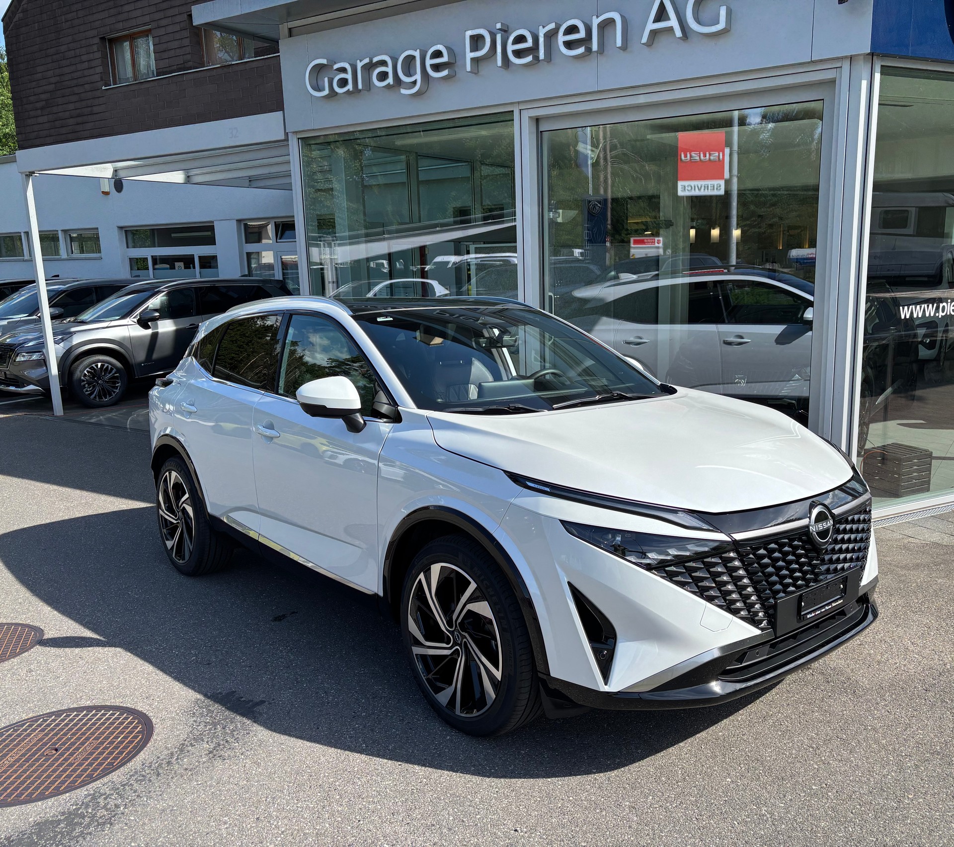 NISSAN Qashqai 1.3 MHEV Tekna+ 4x4-image-0