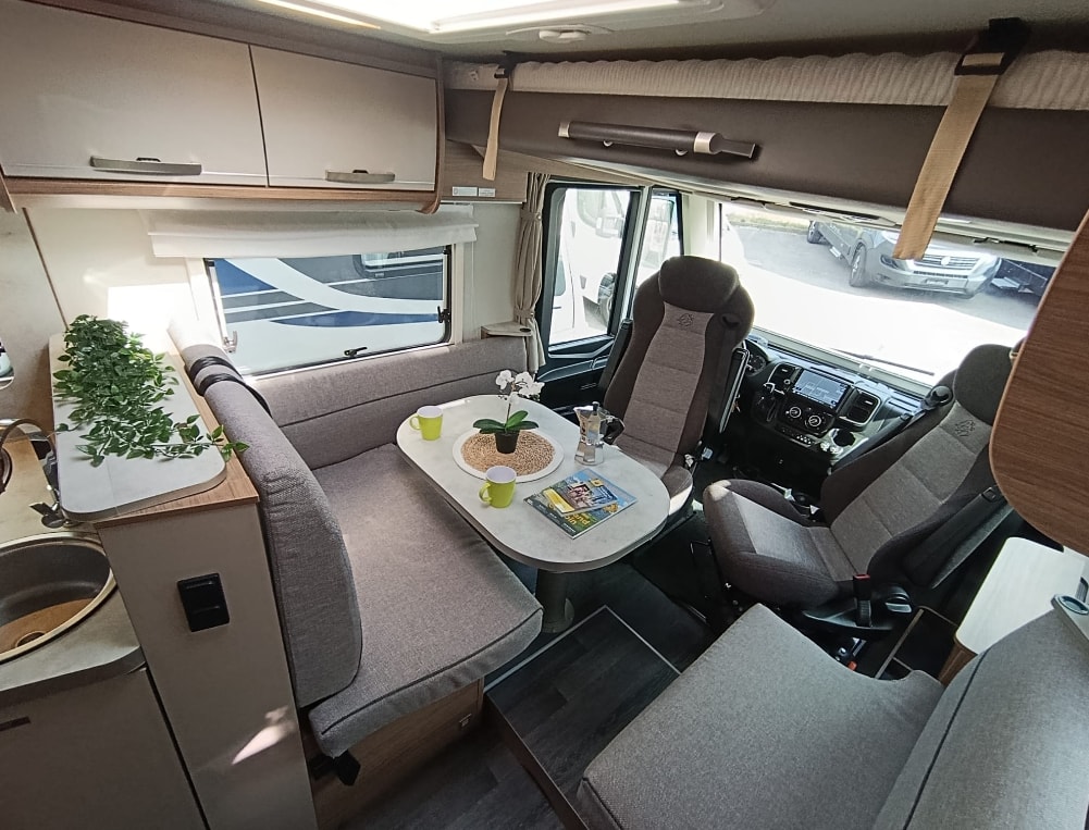 KNAUS Live I 700 MEG ***Das „Echte“ Vollintegrierten-Gefühl zum fairen Preis***Automat 160PS *5 Plätzer * 300Ah Lithium Batterie *-image-20