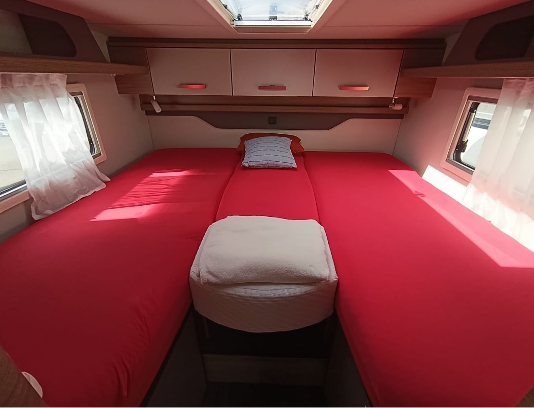 KNAUS Live I 700 MEG ***Das „Echte“ Vollintegrierten-Gefühl zum fairen Preis***Automat 160PS *5 Plätzer * 300Ah Lithium Batterie *-image-3