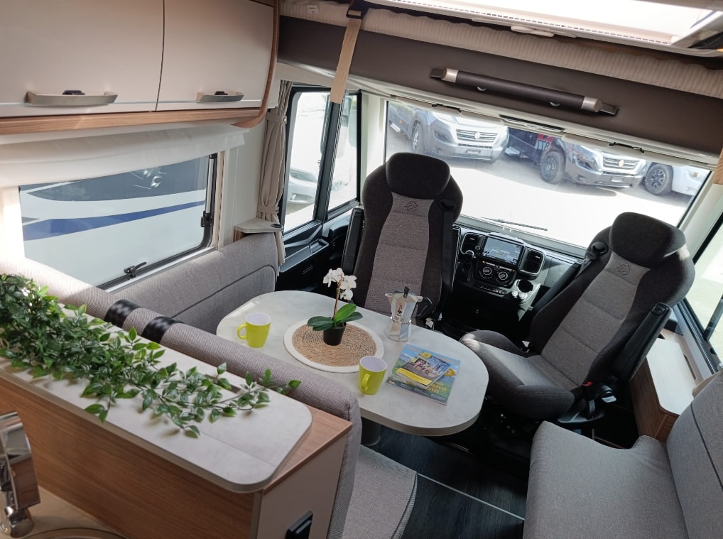 KNAUS Live I 700 MEG ***Das „Echte“ Vollintegrierten-Gefühl zum fairen Preis***Automat 160PS *5 Plätzer * 300Ah Lithium Batterie *-image-21