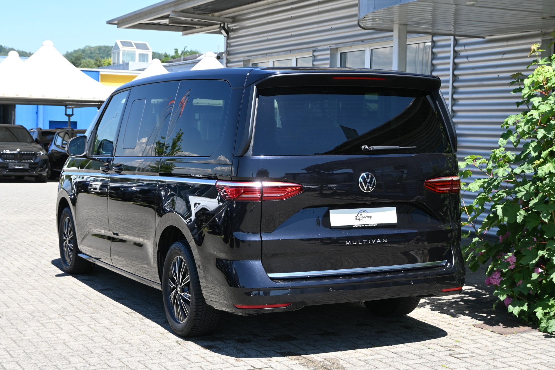 VW Multivan 2.0 TDI Style DSG Lang + AHK 2000KG + Top-Ausstattung-image-6