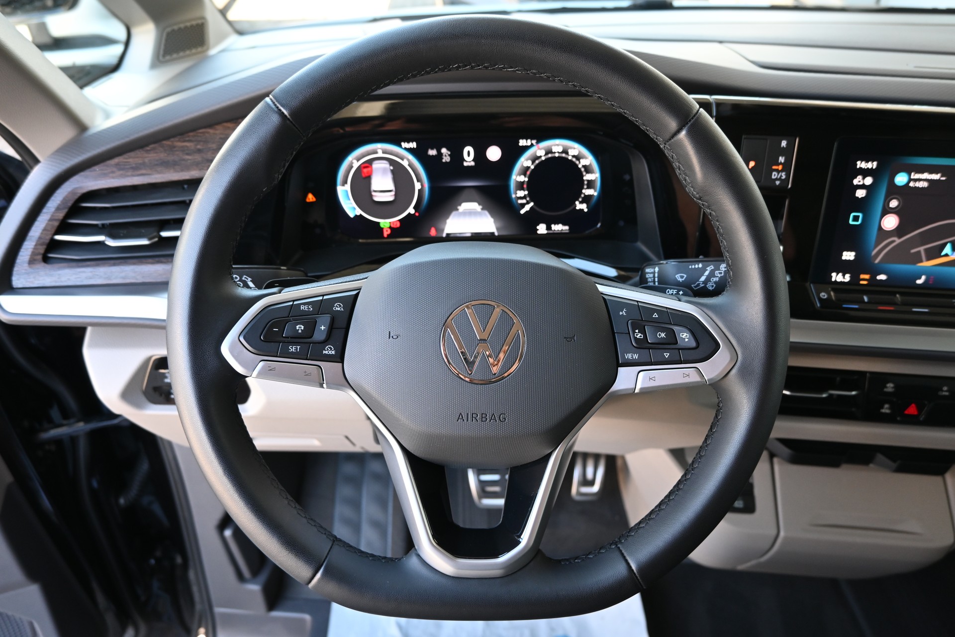 VW Multivan 2.0 TDI Style DSG Lang + AHK 2000KG + Top-Ausstattung-image-19