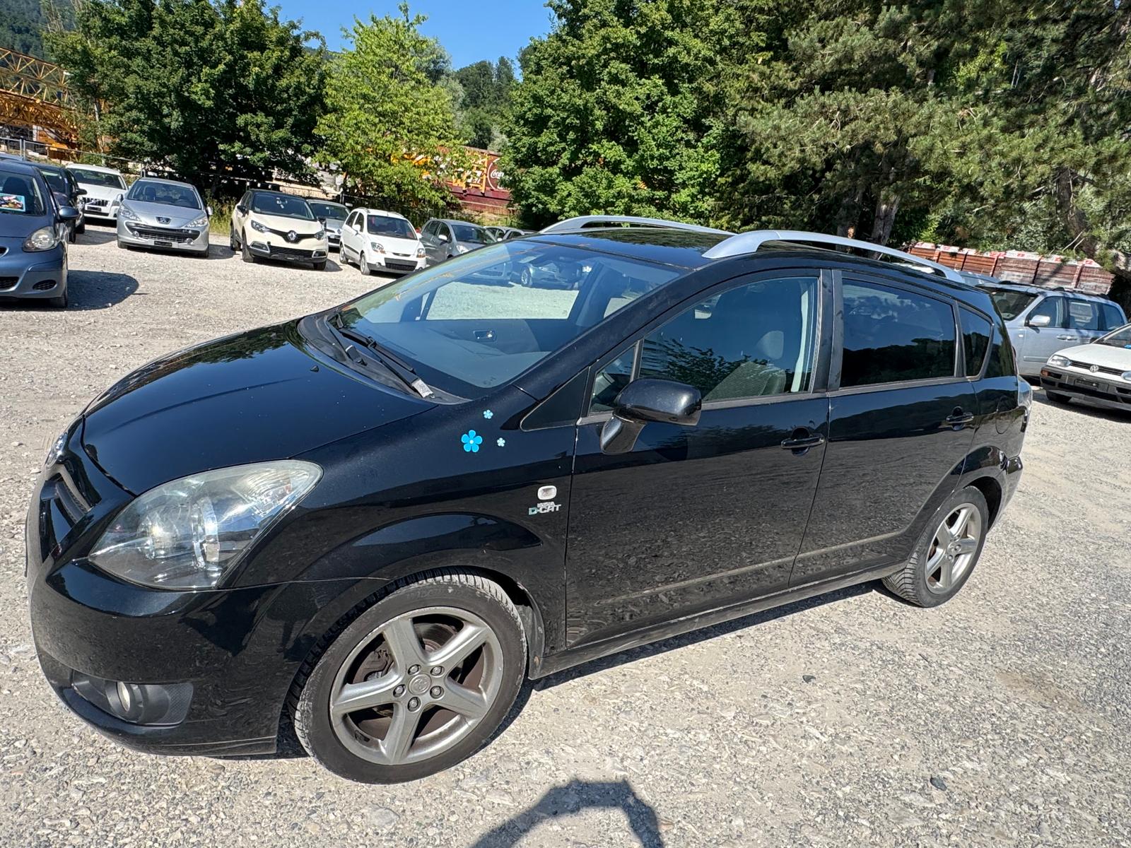 TOYOTA Corolla Verso 2.2 D-4D Linea Luna-image-2