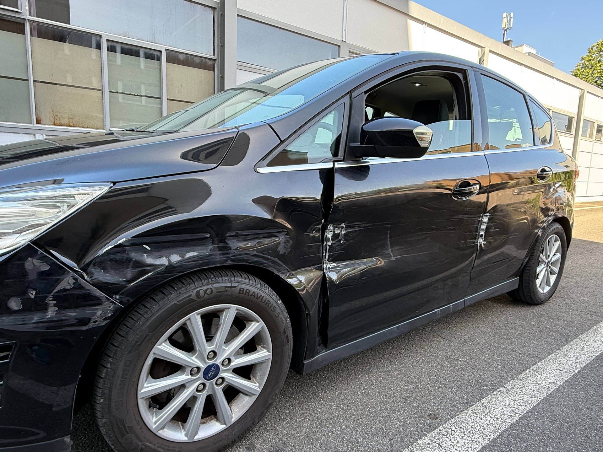 FORD C-Max 1.6 SCTi Titanium *Seitenschaden *Fahrbar *Klimatisierungsautomatik *Tempomat *Rückfahrkamera-image-0