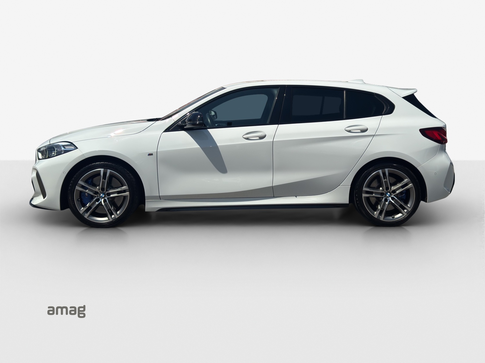 BMW M135i xDrive Steptronic-image-1