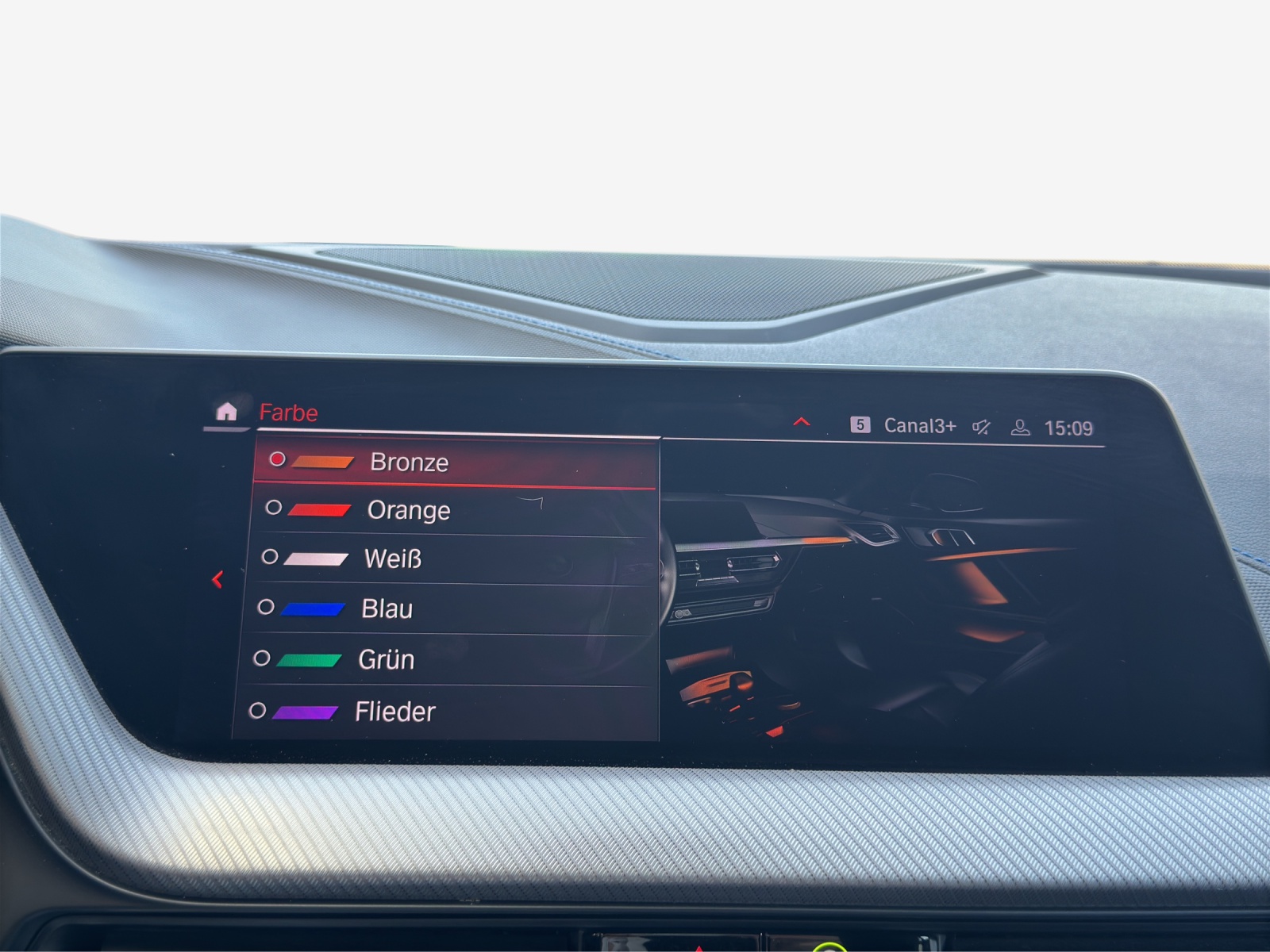 BMW M135i xDrive Steptronic-image-15