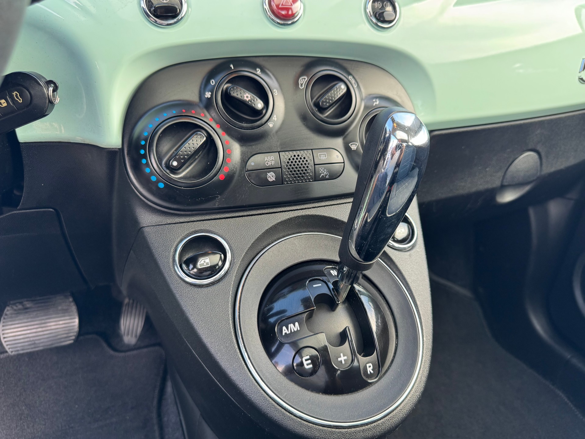 FIAT 500 1.2 Lounge Dualogic-image-11