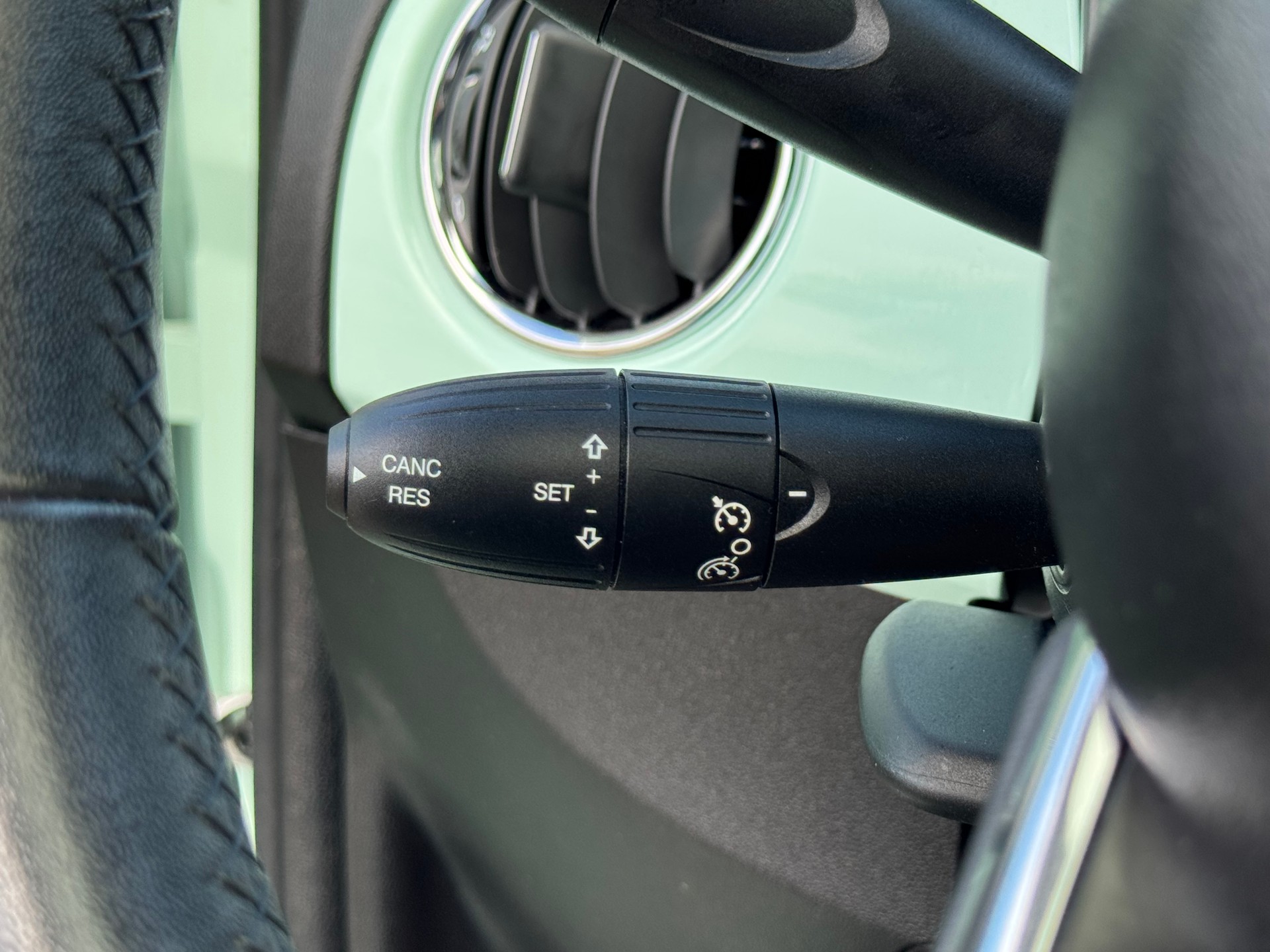 FIAT 500 1.2 Lounge Dualogic-image-15