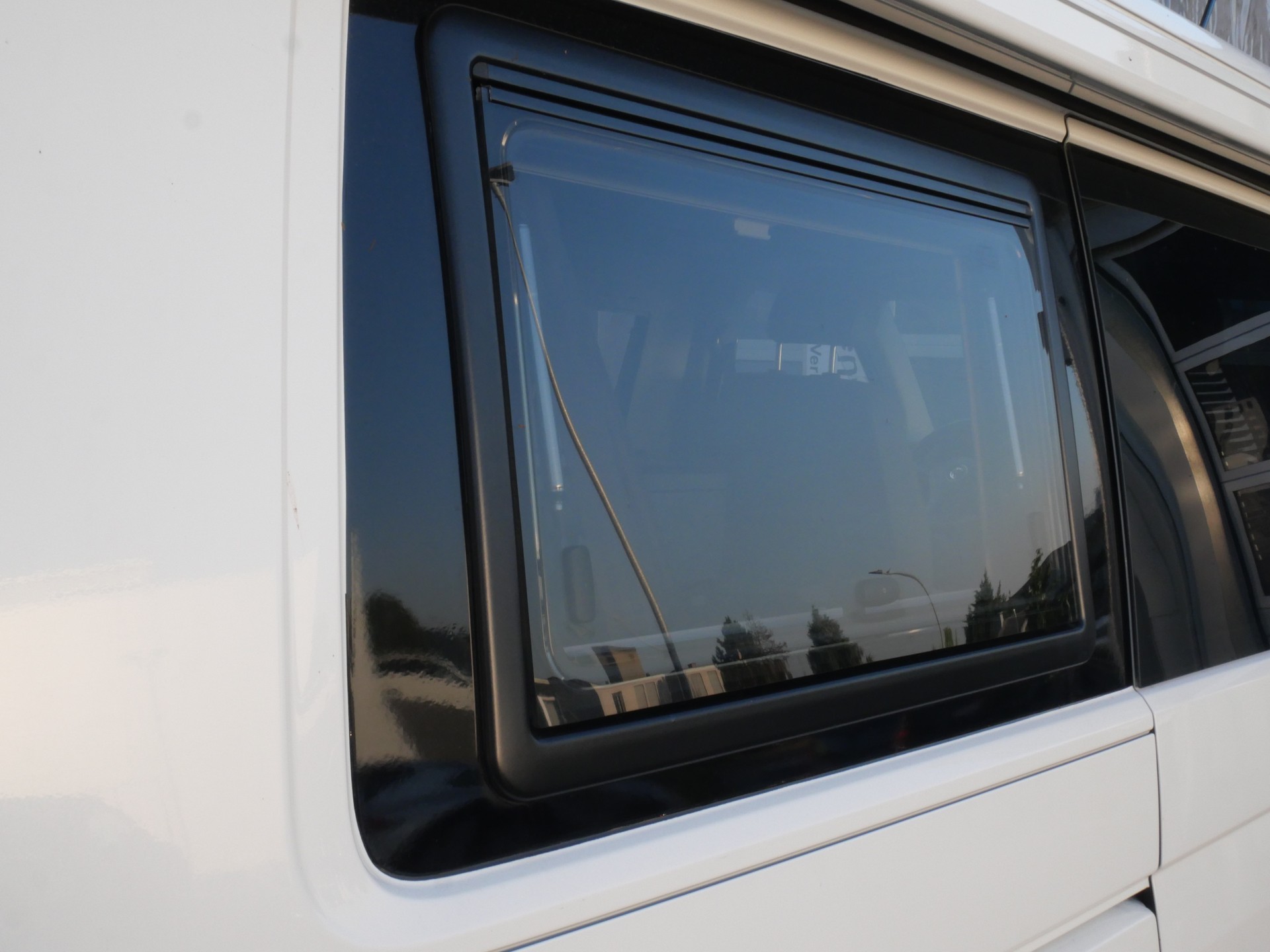 VW T5 California 2.0 TDI Comfortline "Mare Monti" 4Motion-image-11
