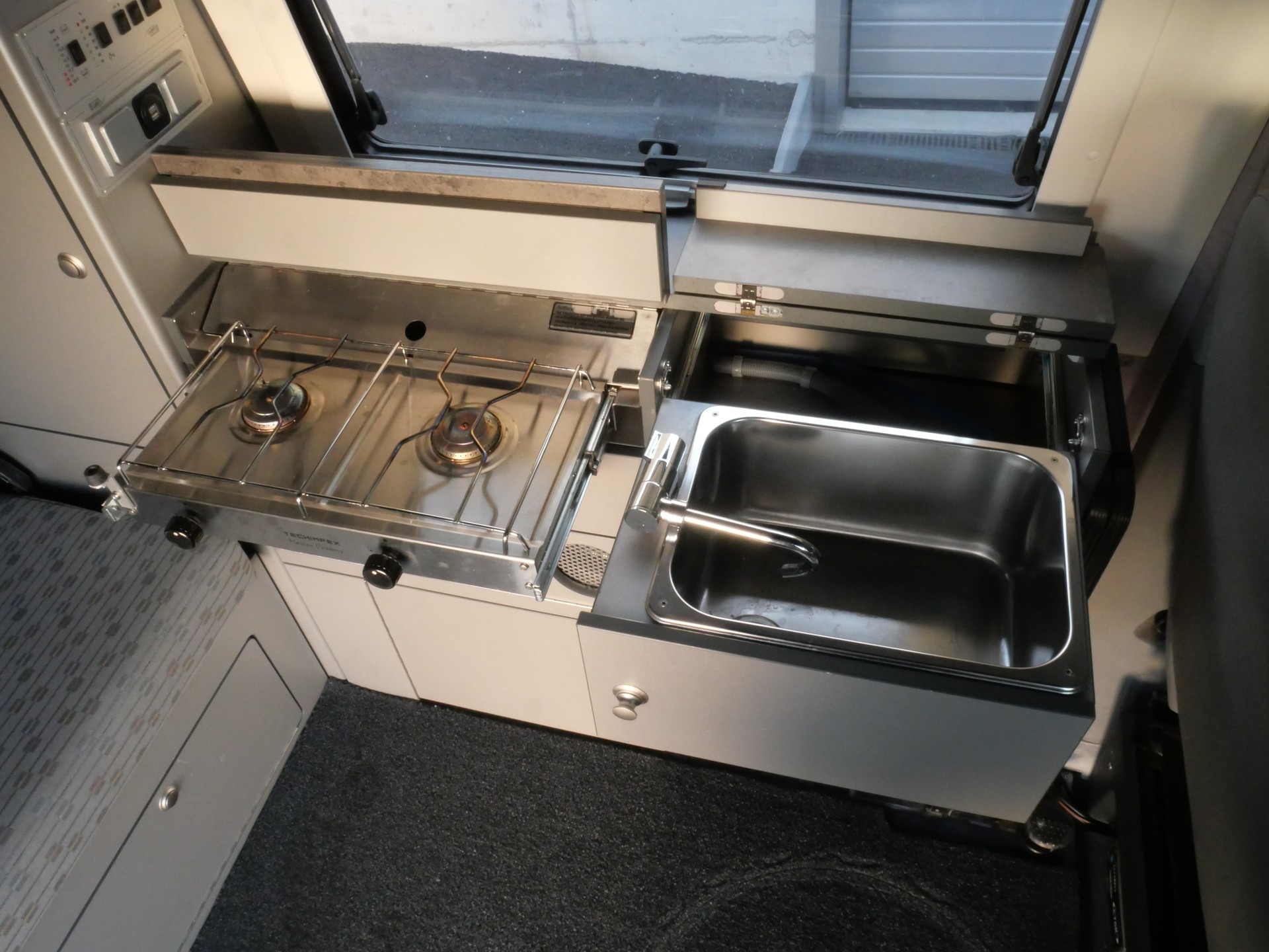 VW T5 California 2.0 TDI Comfortline "Mare Monti" 4Motion-image-13