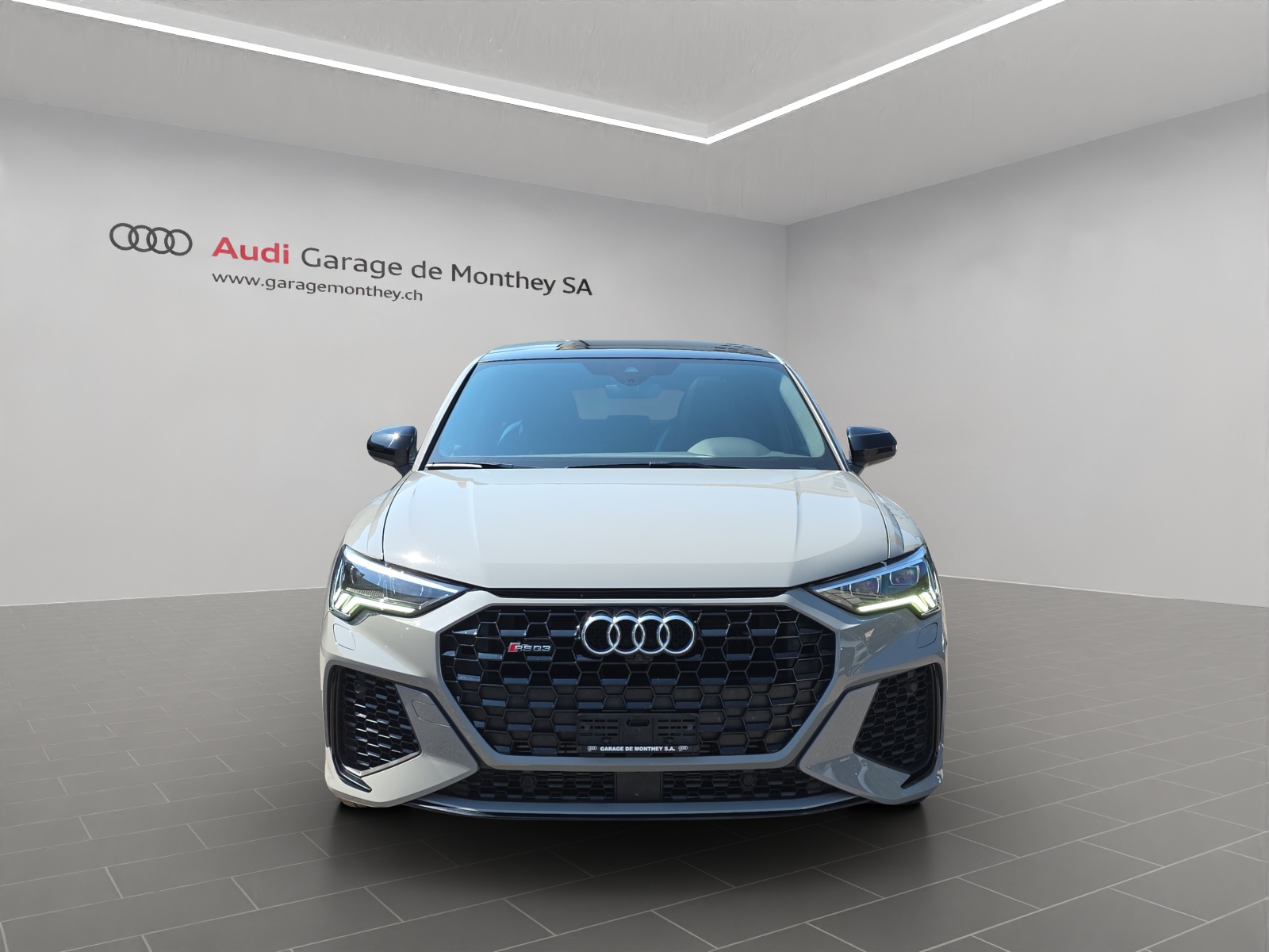 AUDI RS Q3 Sportback quattro S tronic-image-1