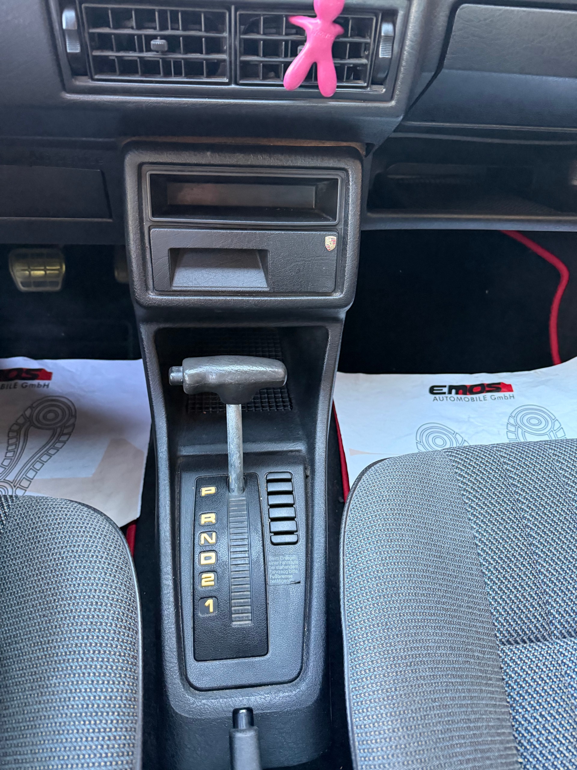 VW Golf 1800 GL-image-13