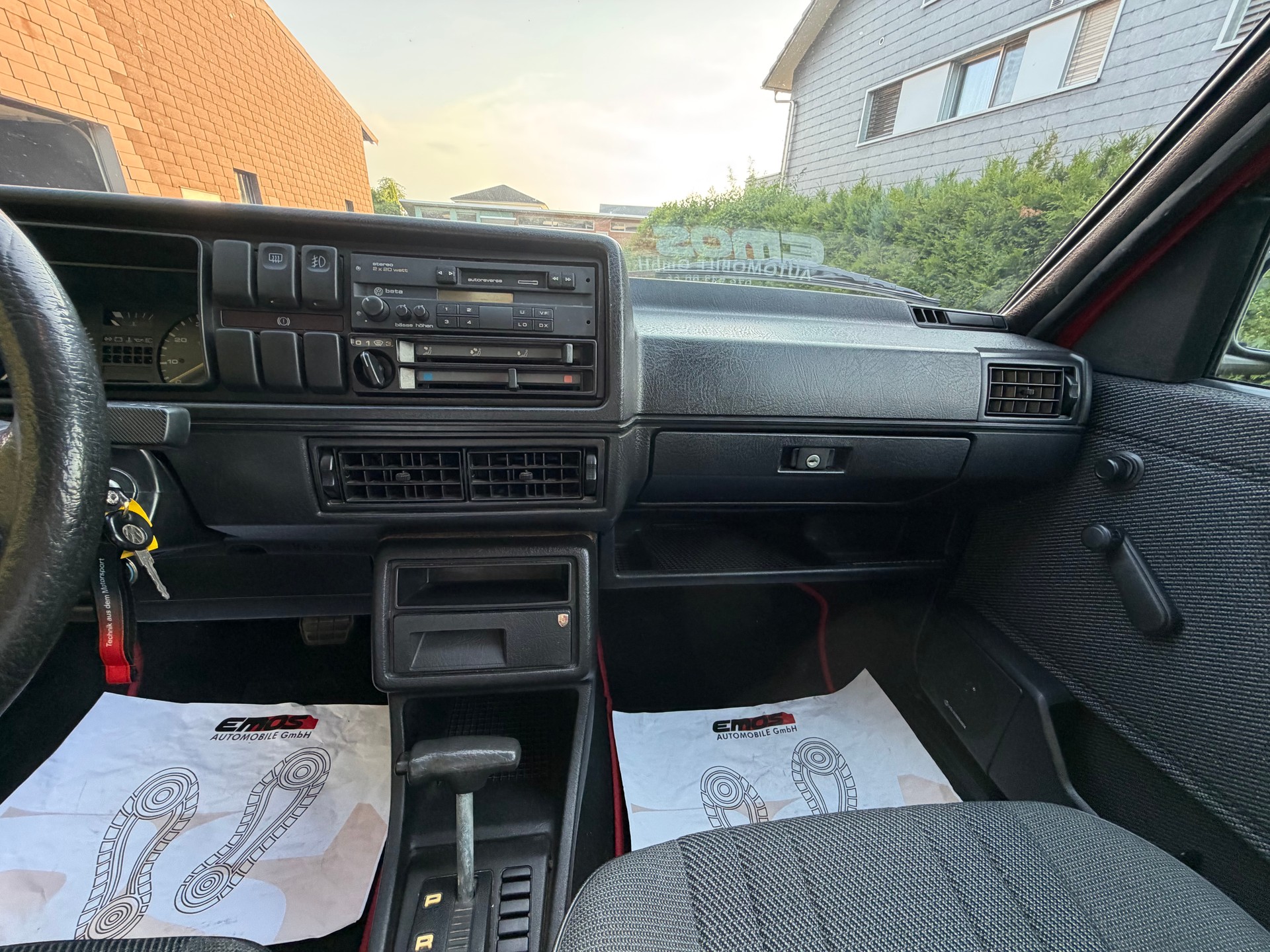 VW Golf 1800 GL-image-11