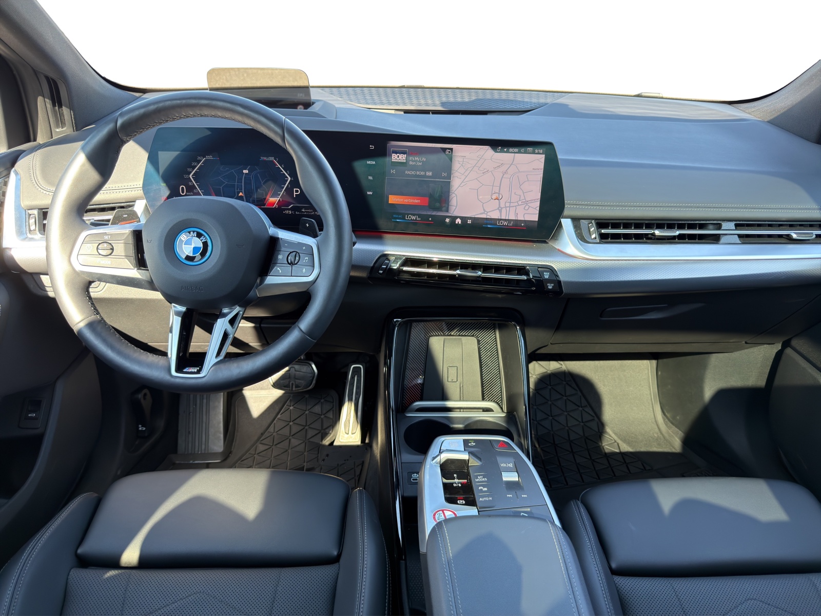 BMW 225e xDrive Active Tourer M Sport-image-11