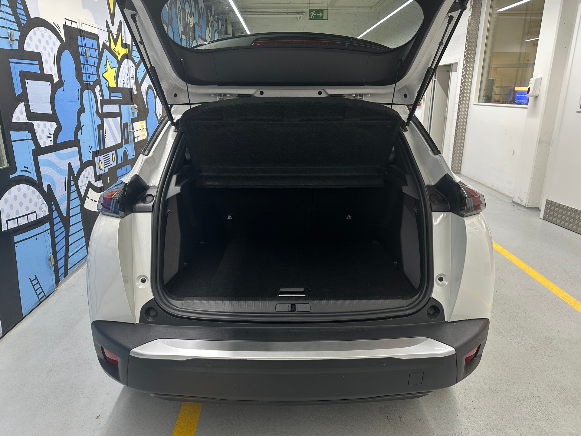 PEUGEOT 2008 e GT Pack-image-5