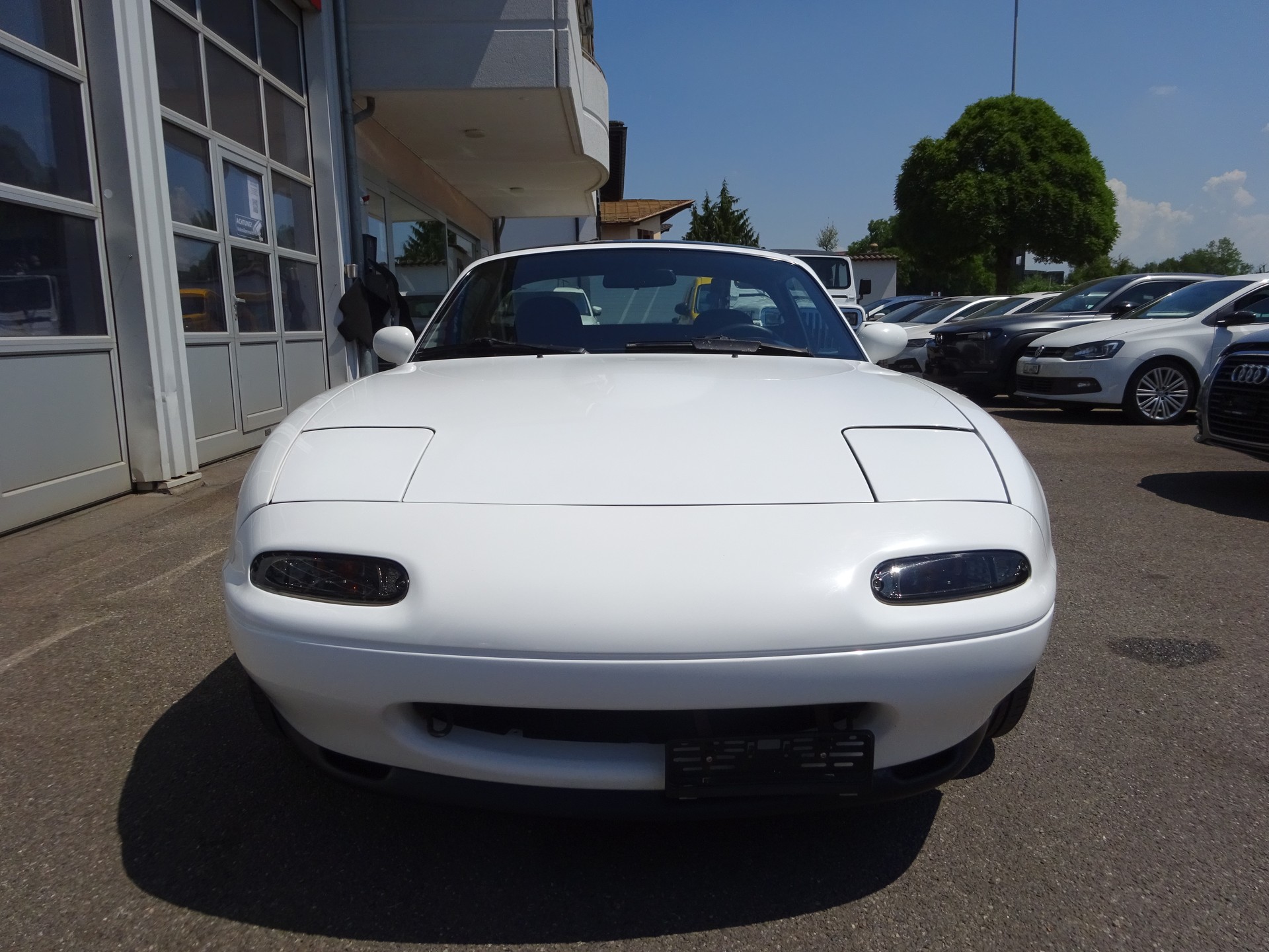 MAZDA MX-5 1.6i-16-image-4