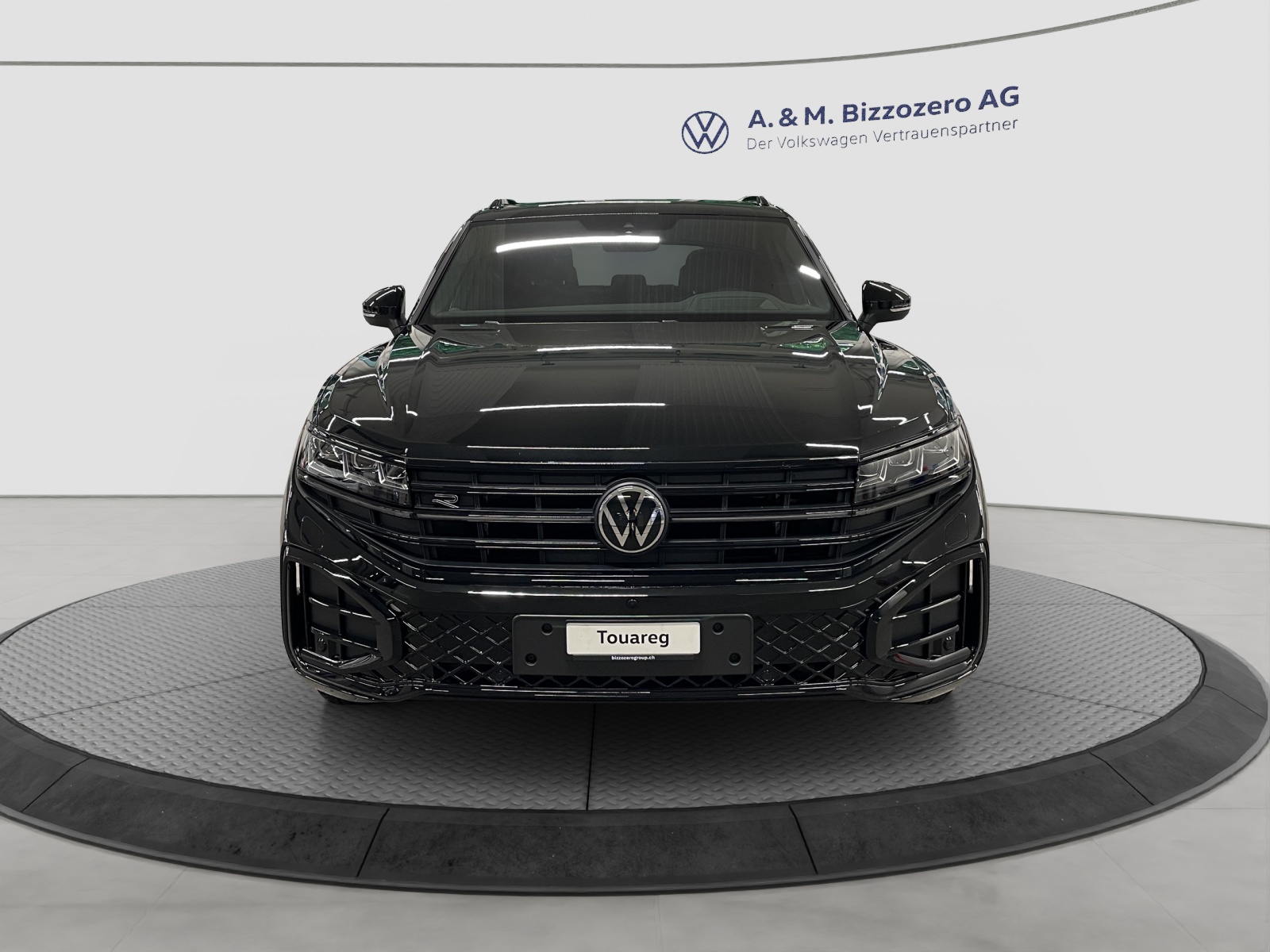 VW Touareg 3.0 TDI R-Line Final Edition Tiptronic-image-7