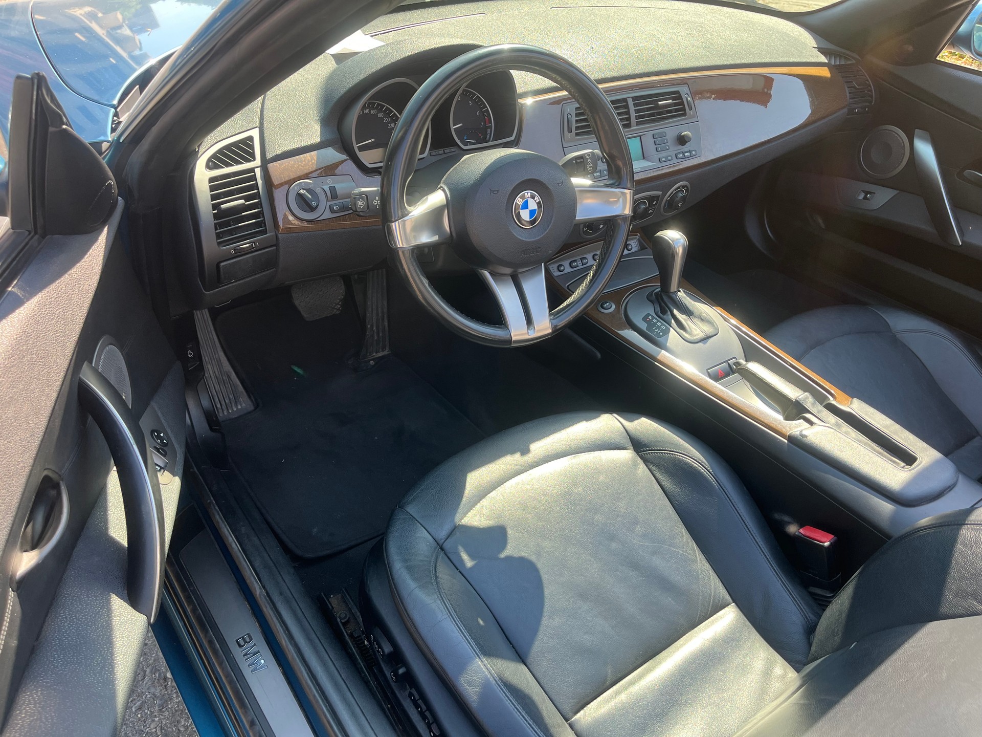 BMW Z4 3.0i Roadster-image-5