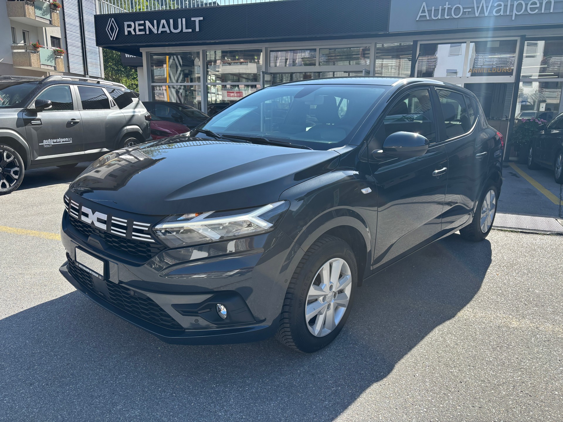 DACIA Sandero 90 Expression CVT-image-0