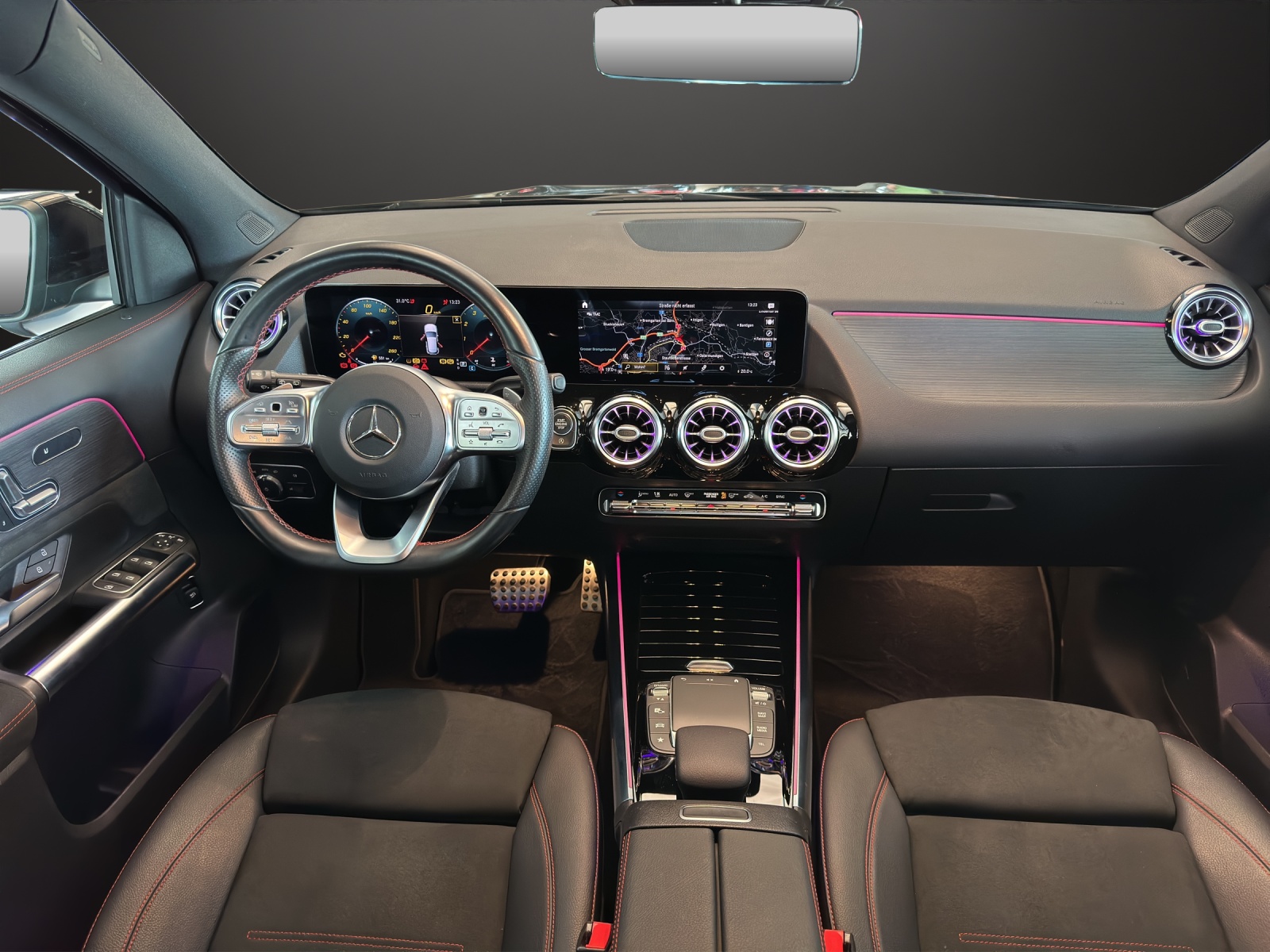 MERCEDES-BENZ GLA 250 AMG Line 4Matic-image-9