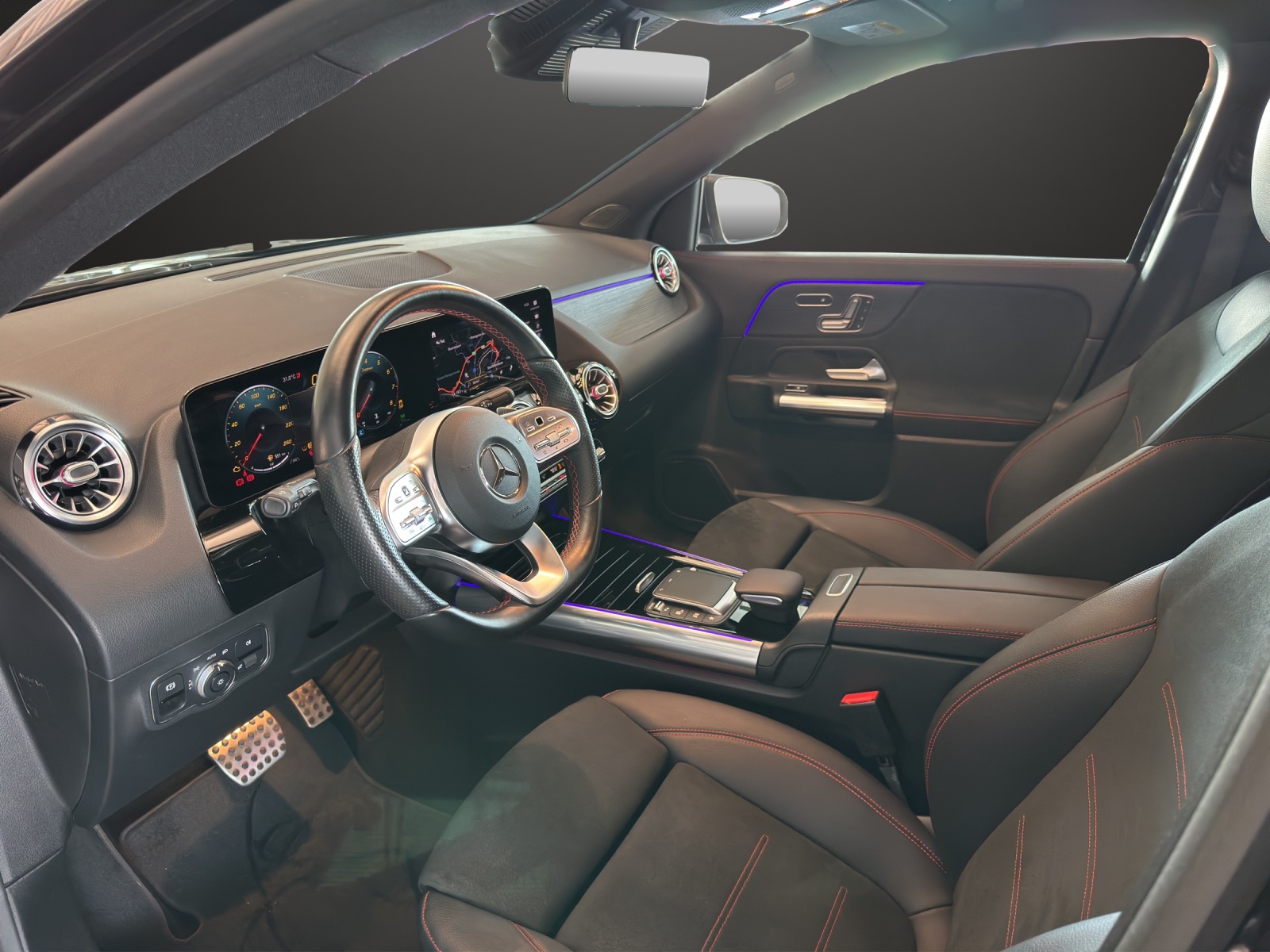 MERCEDES-BENZ GLA 250 AMG Line 4Matic-image-8