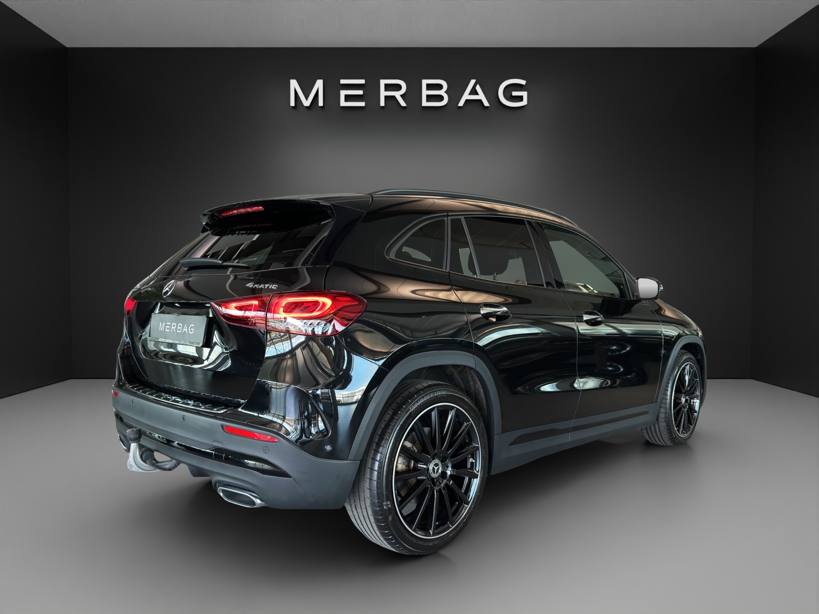 MERCEDES-BENZ GLA 250 AMG Line 4Matic-image-5