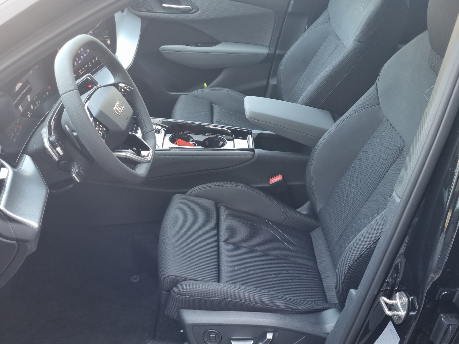 AUDI Q3 SUV e-hybrid 200 kW S tronig-image-7