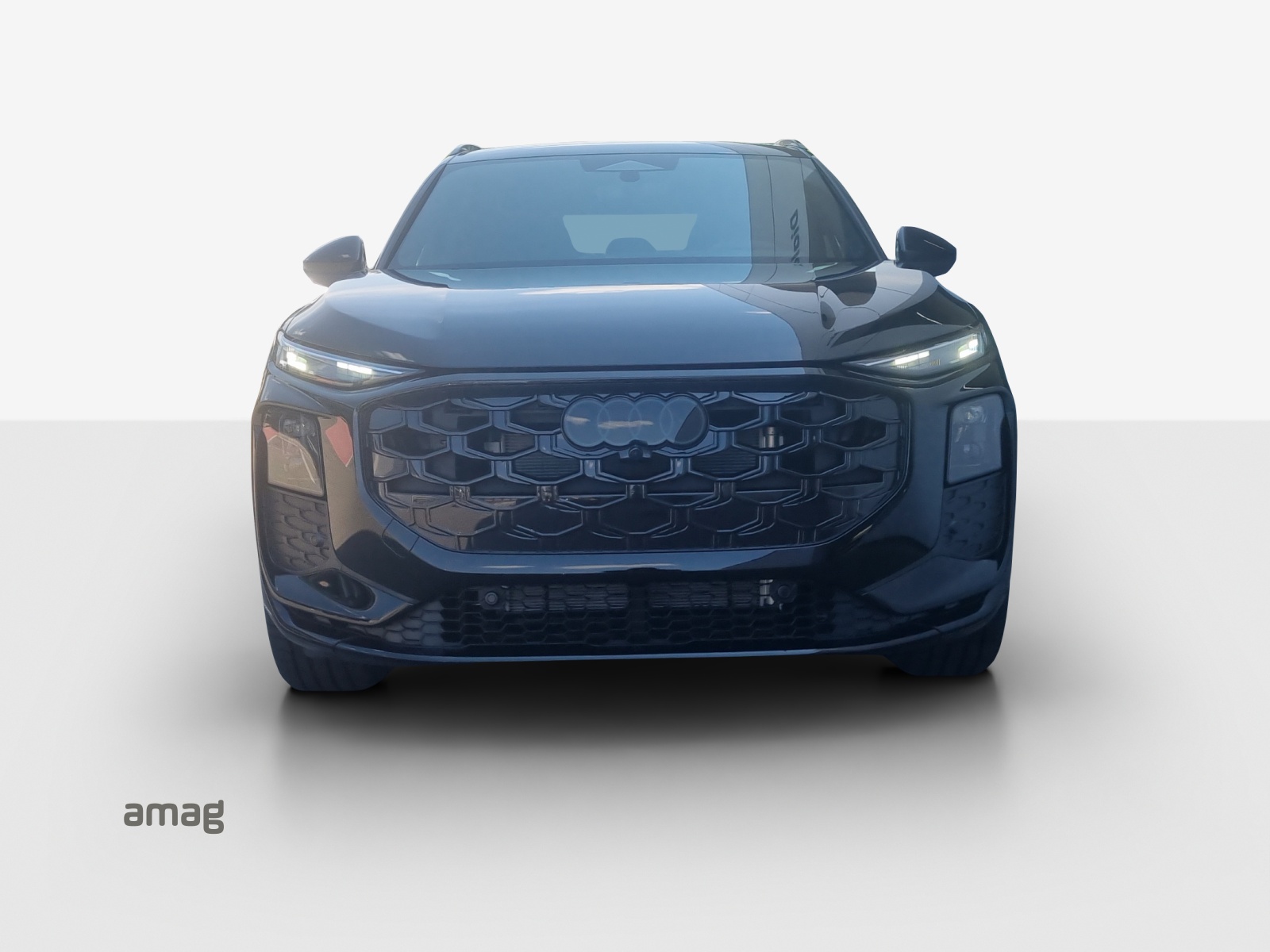 AUDI Q3 SUV e-hybrid 200 kW S tronig-image-6