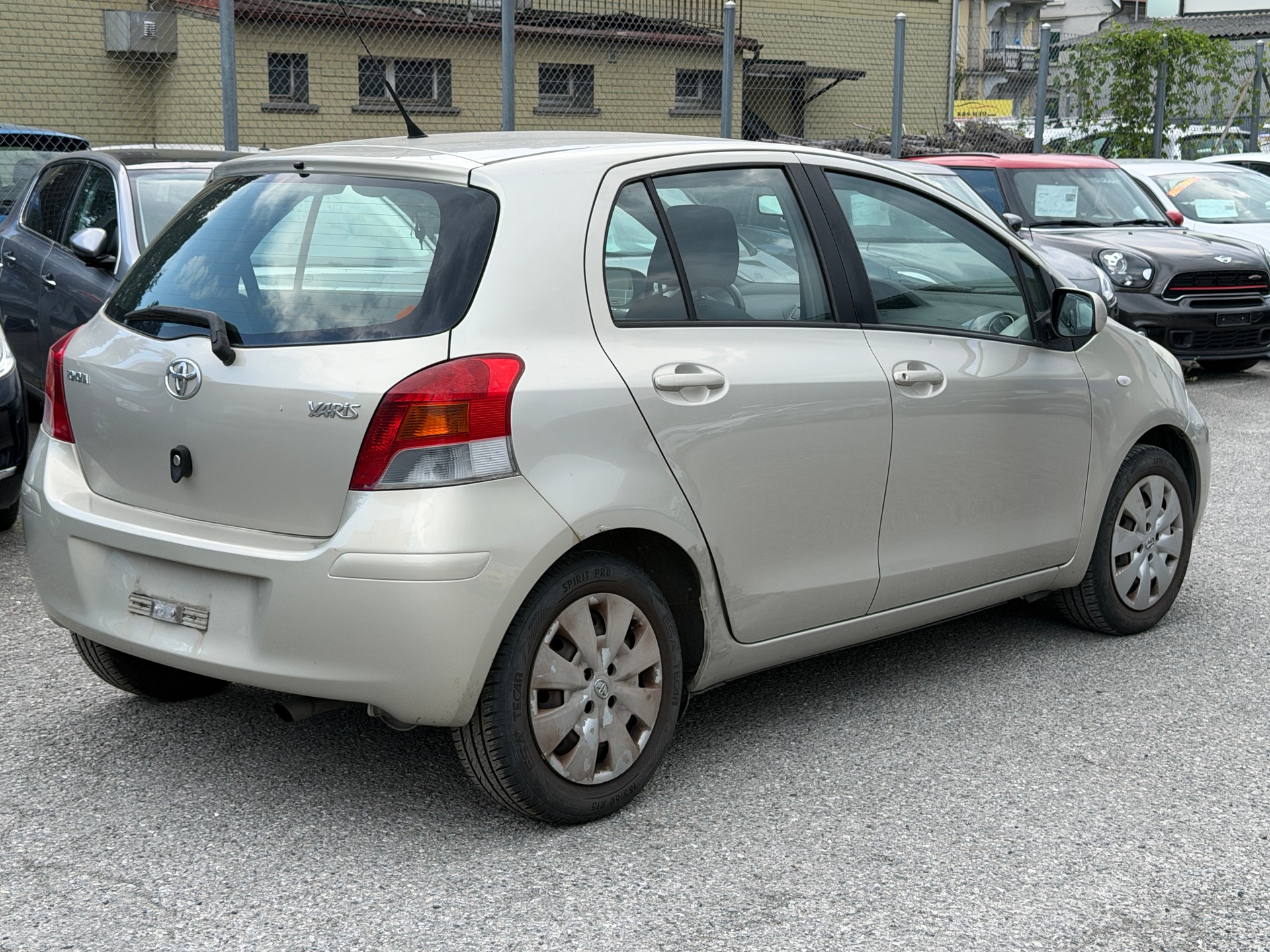 TOYOTA Yaris 1.33 Linea Luna-image-13