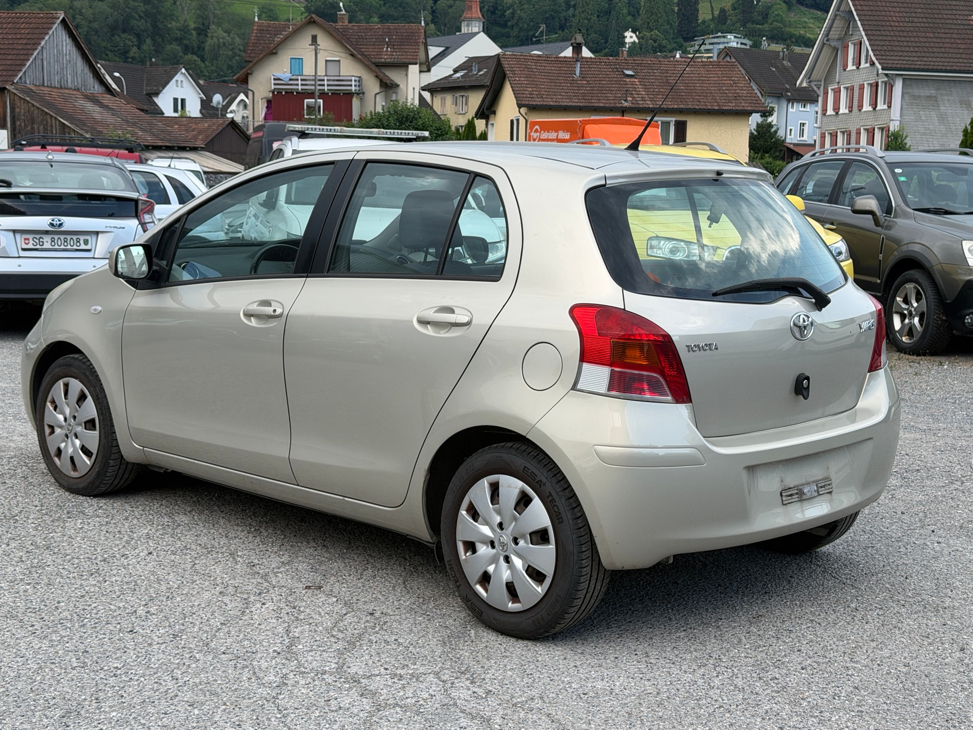 TOYOTA Yaris 1.33 Linea Luna-image-15