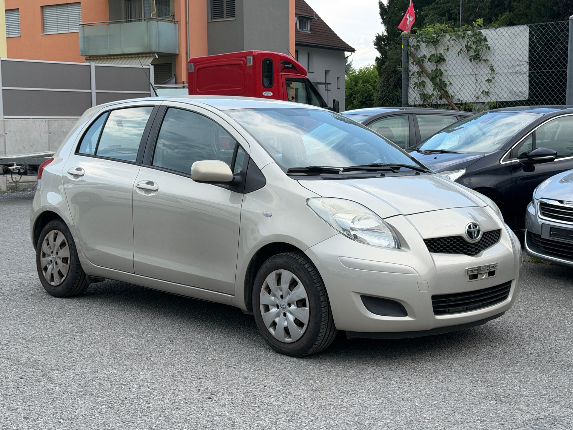 TOYOTA Yaris 1.33 Linea Luna-image-5