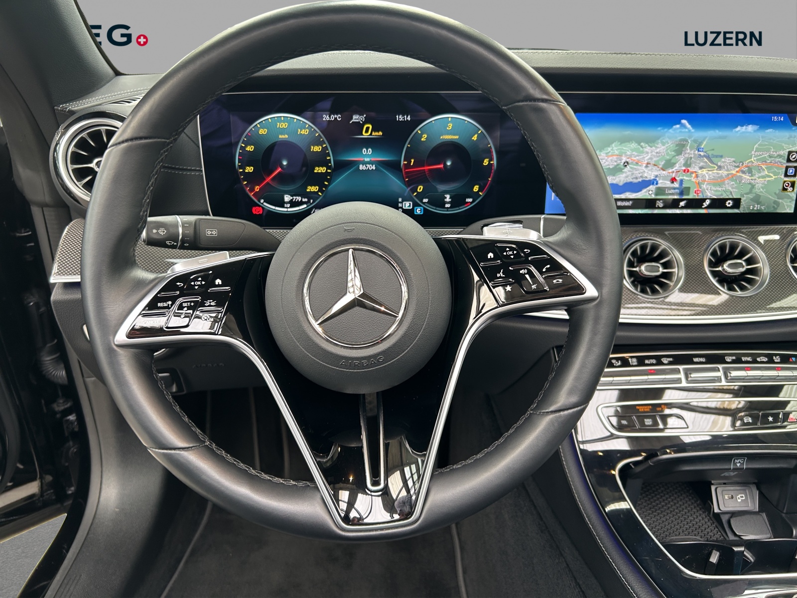 MERCEDES-BENZ E 220 d Cabriolet 4Matic Avantgarde 9G-Tronic-image-9