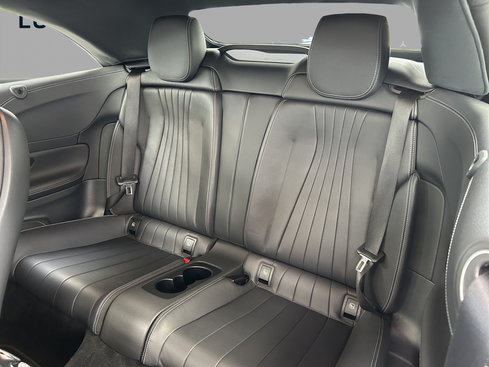 MERCEDES-BENZ E 220 d Cabriolet 4Matic Avantgarde 9G-Tronic-image-13