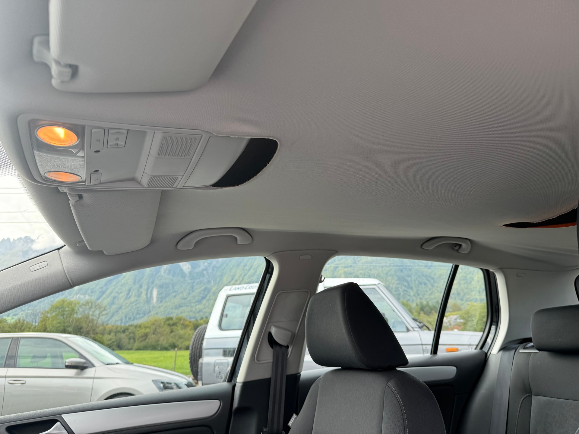 VW Golf 2.0 TDI Comfortline 4Motion-image-11