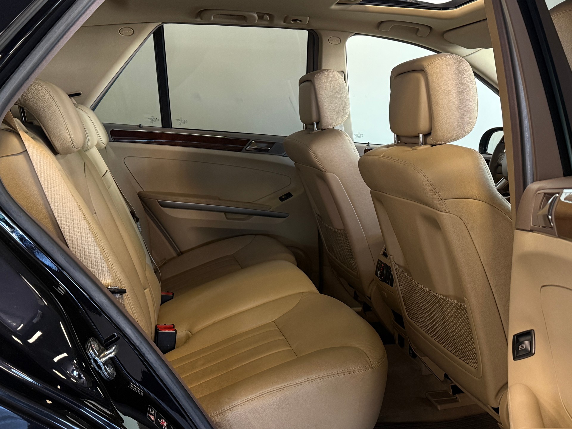 MERCEDES-BENZ ML 500 4Matic 7G-Tronic AMG Line-image-11